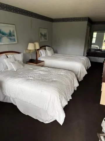 Bed in Suite Stay - Talladega