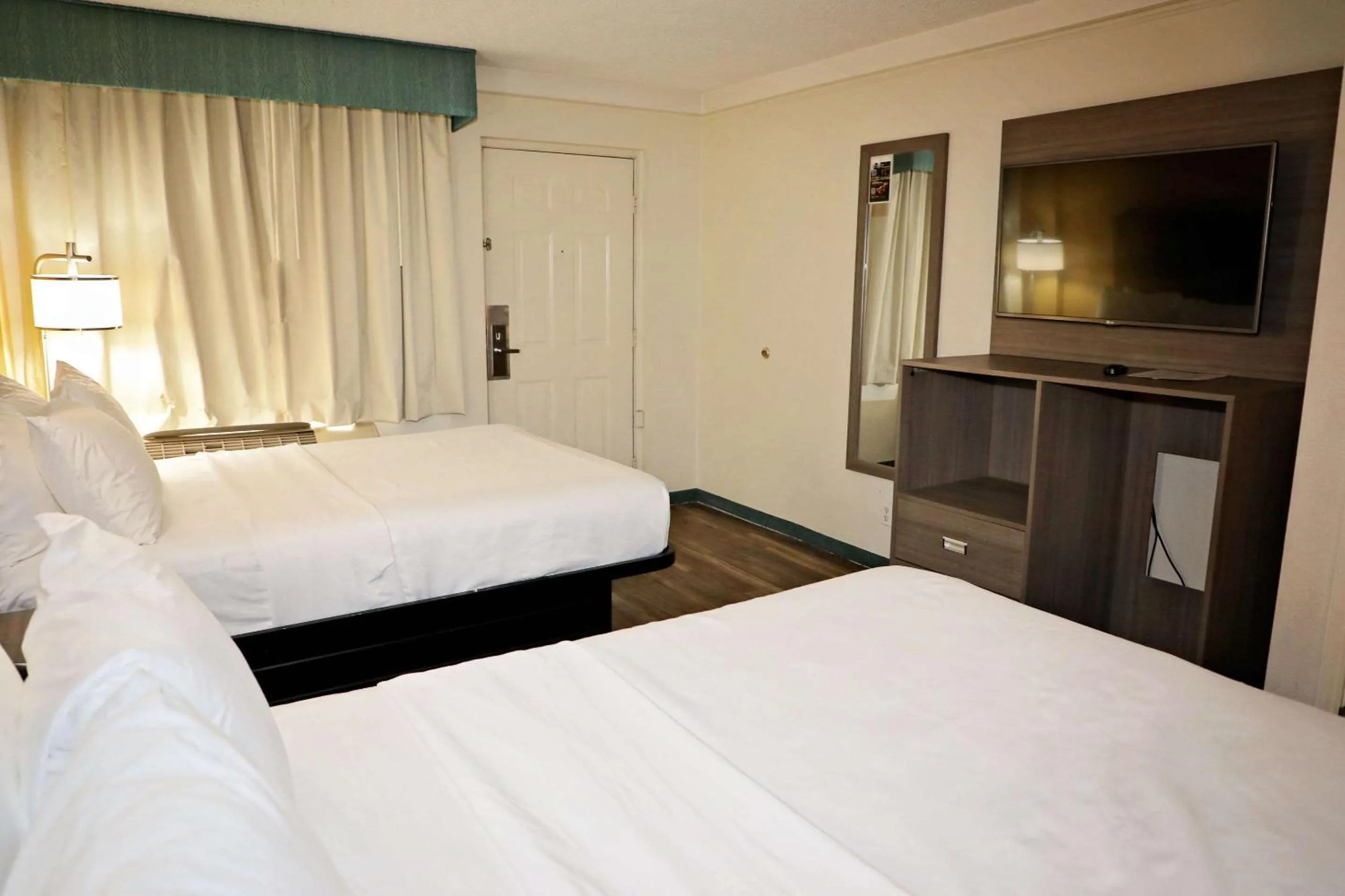 Bedroom, Bed in Quality Inn Aurora Denver