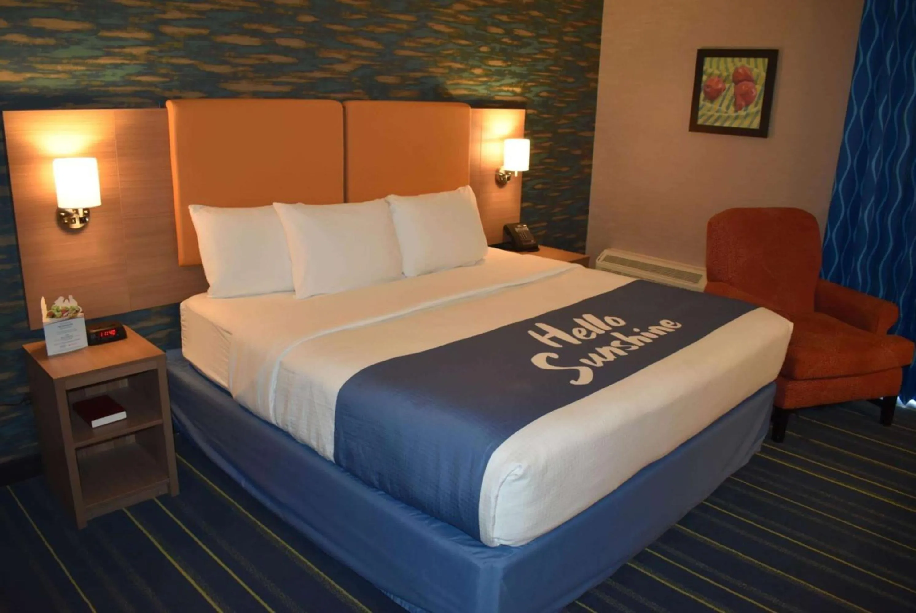 Photo of the whole room, Bed in Days Inn by Wyndham Wayne