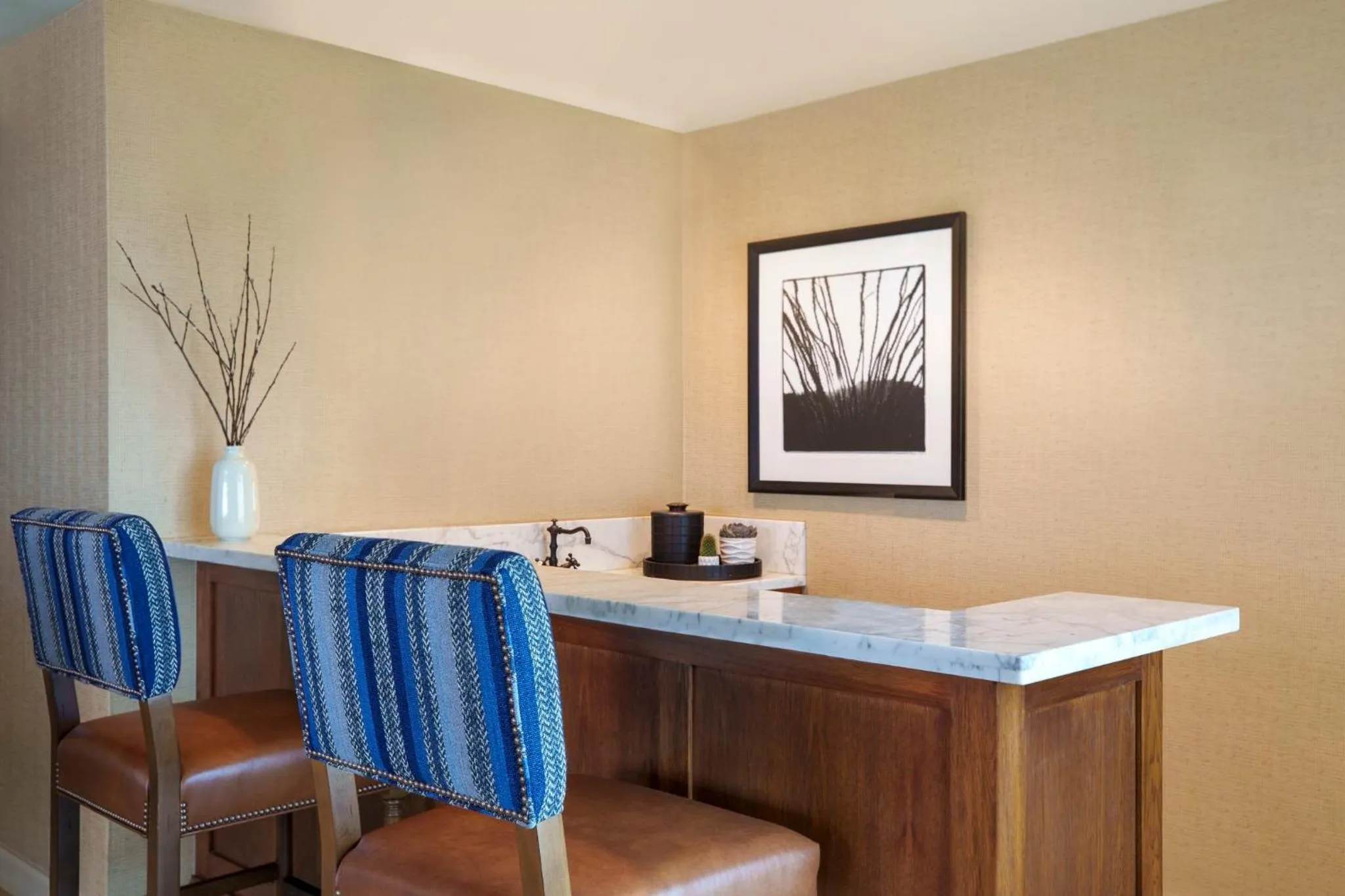 Bedroom in Omni Fort Worth Hotel