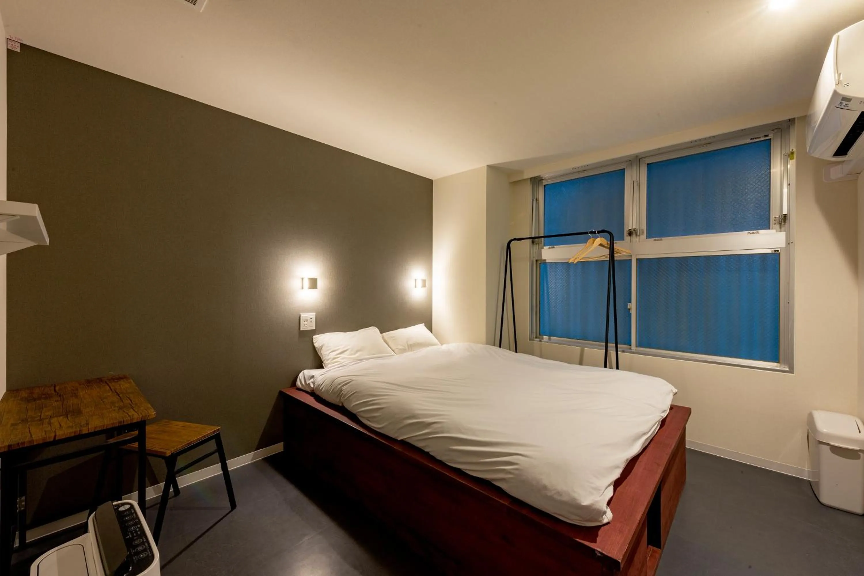 Bed in plat hostel keikyu minowa forest