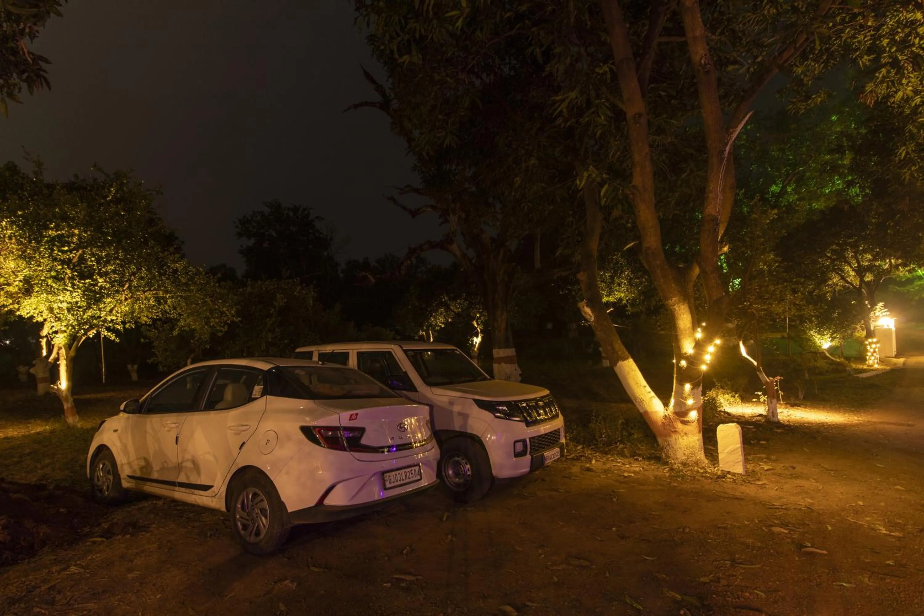 Parking in WOW STAYZ2 Pachmarhi Foothill Cottages