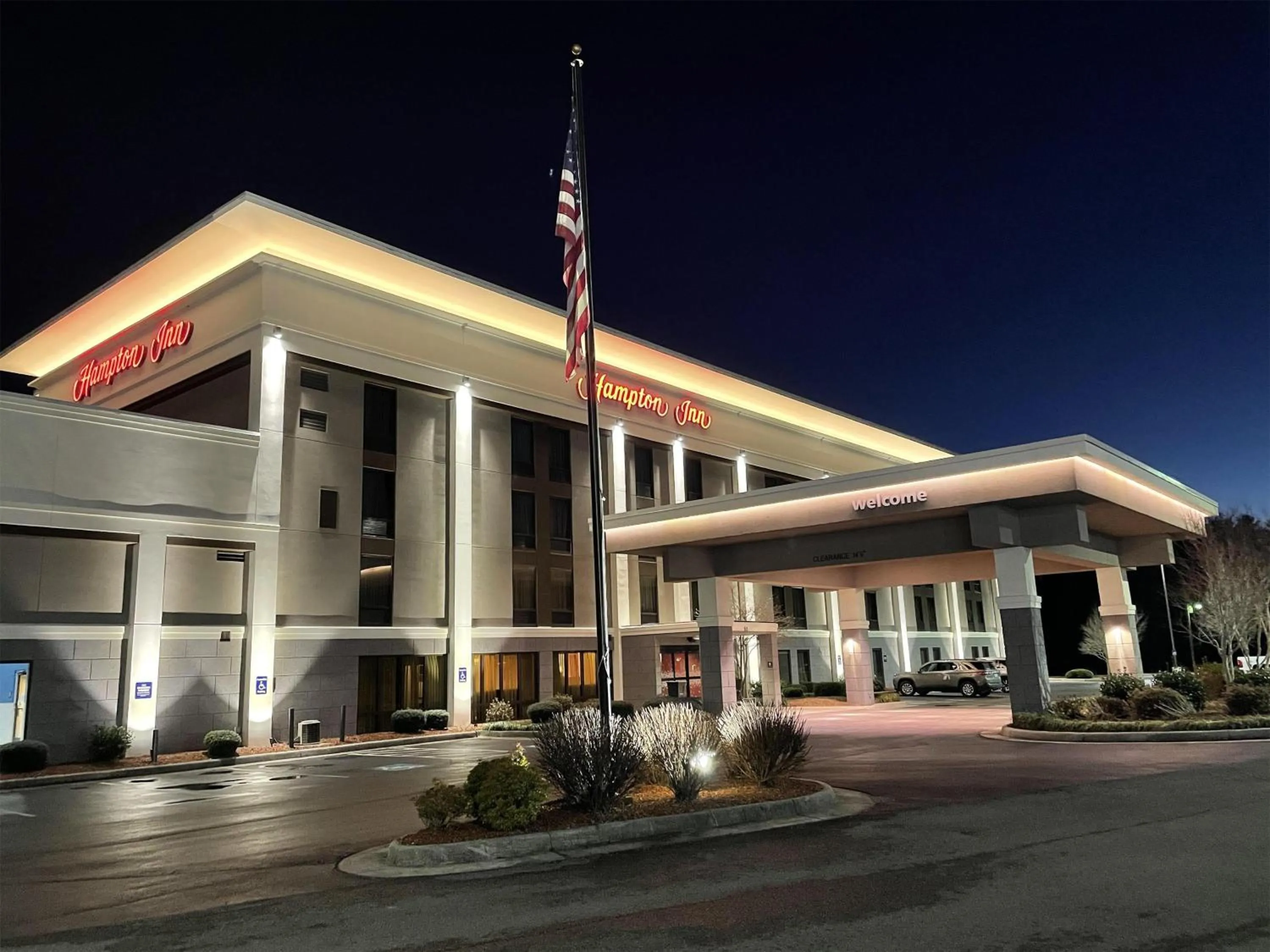 Property building in Hampton Inn - Hillsville