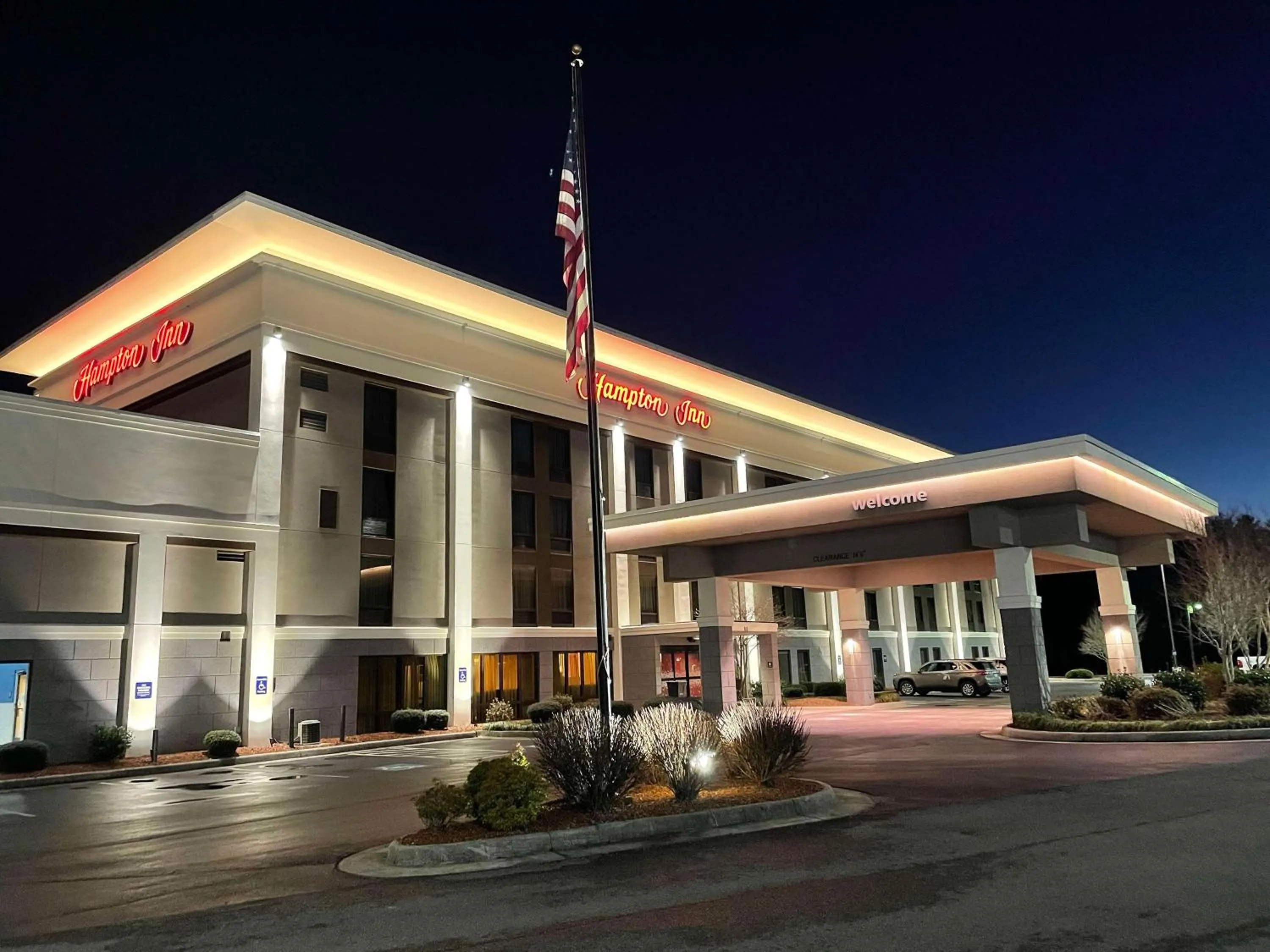 Property building in Hampton Inn - Hillsville
