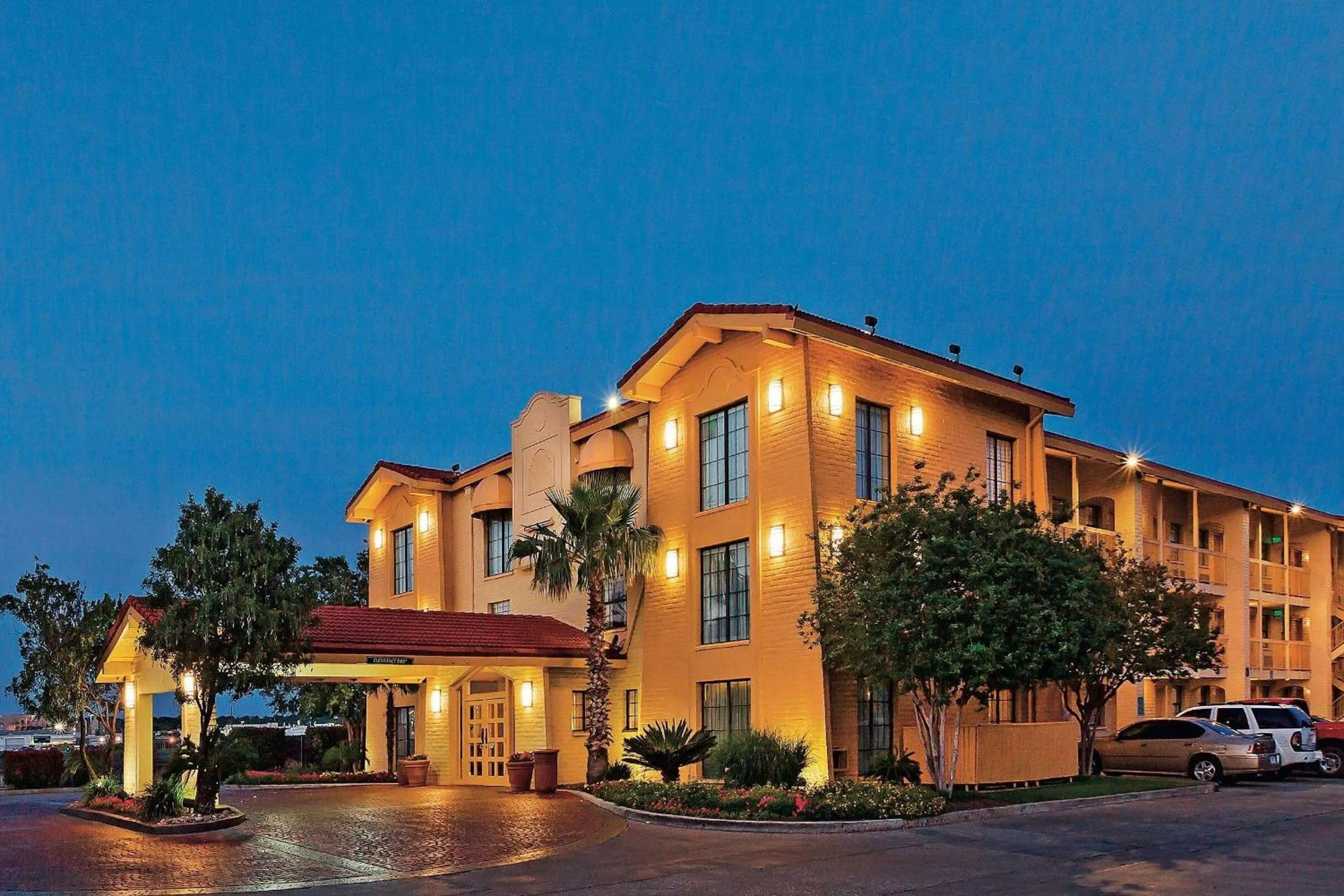 Property building in Super 8 by Wyndham San Antonio Near SeaWorld Ingram Park