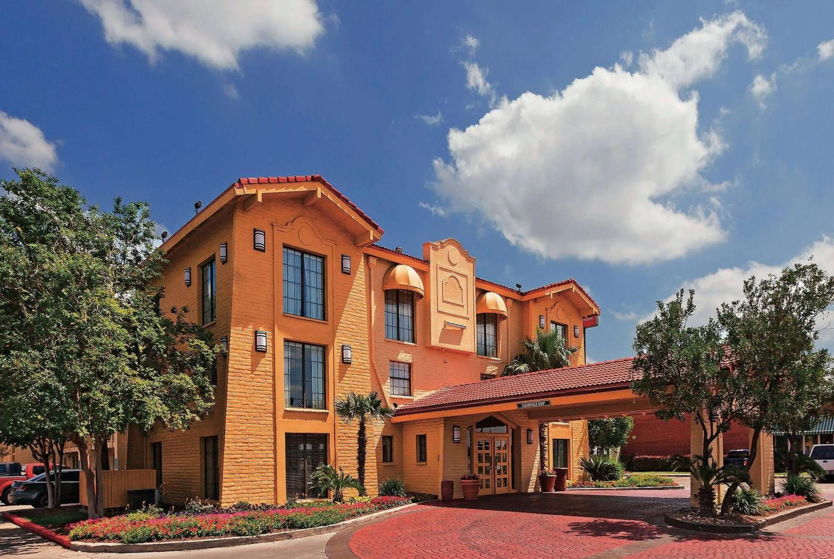 Property building in Super 8 by Wyndham San Antonio Near SeaWorld Ingram Park