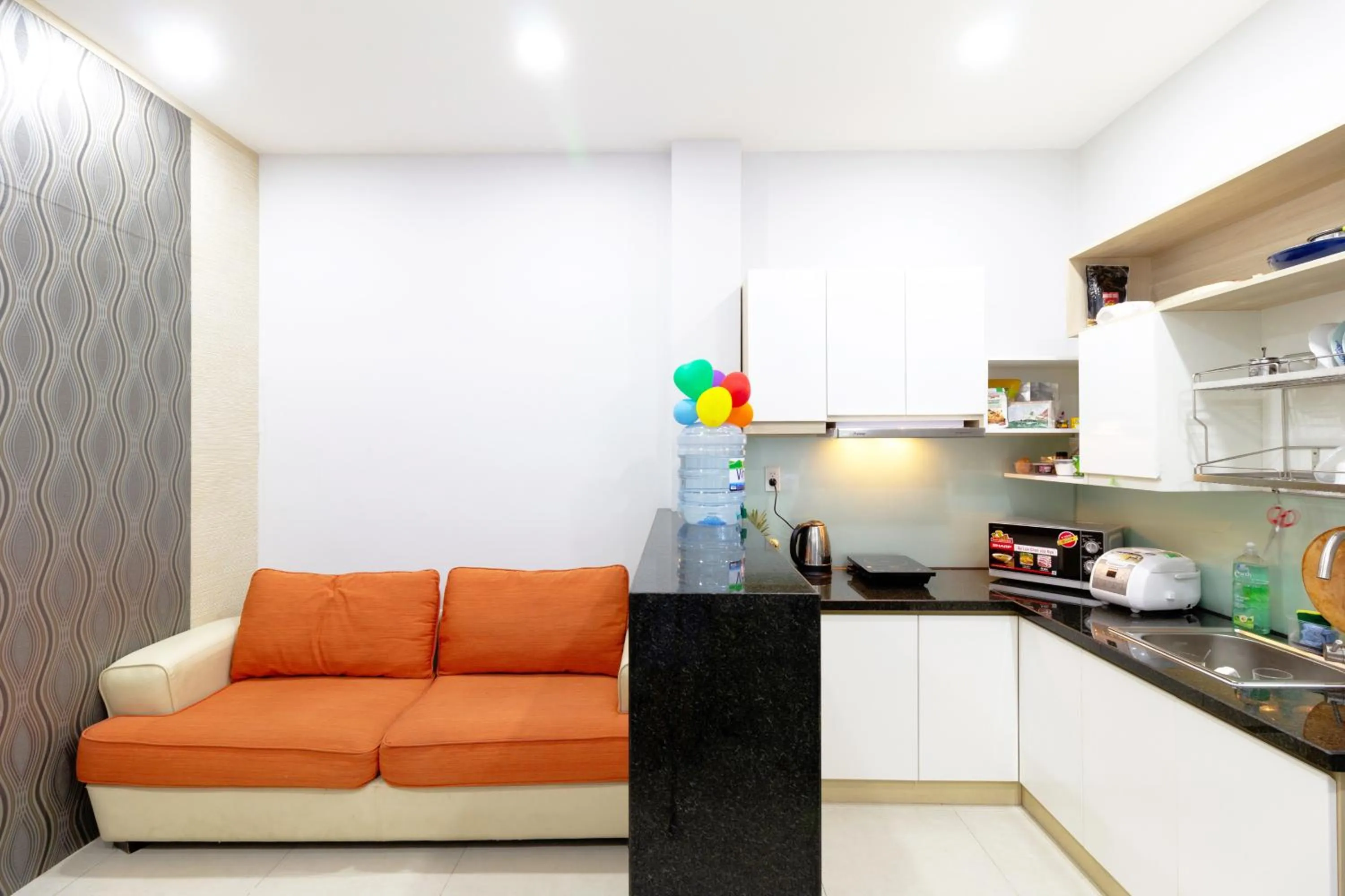Kitchen or kitchenette in GEM Apartment