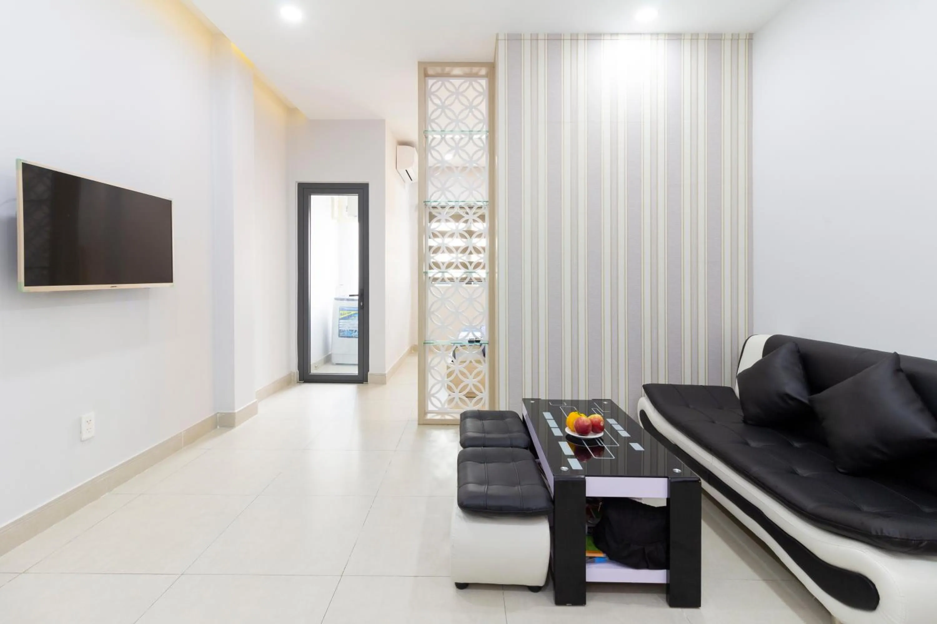 Communal lounge/ TV room in GEM Apartment