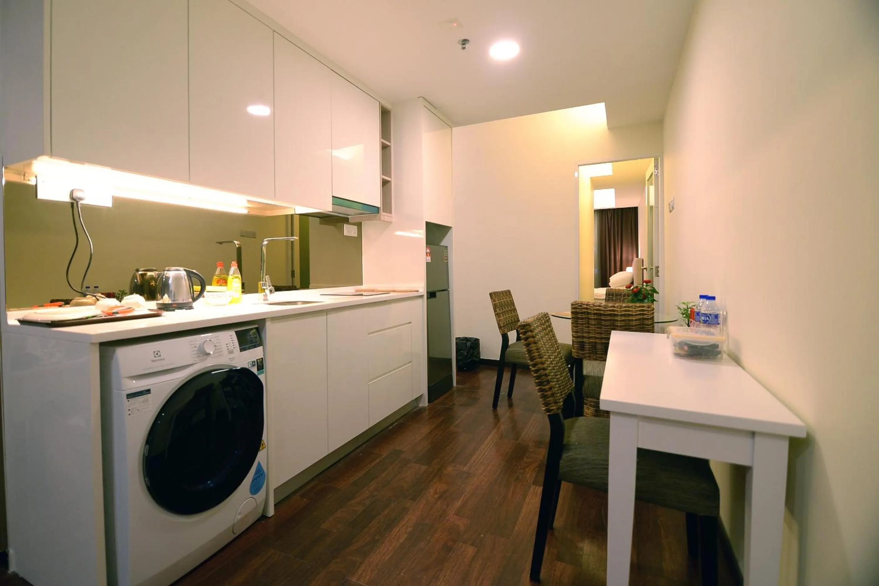 Kitchen or kitchenette in Cosy private suite 2BR 591 Nexus USJ Shah Alam