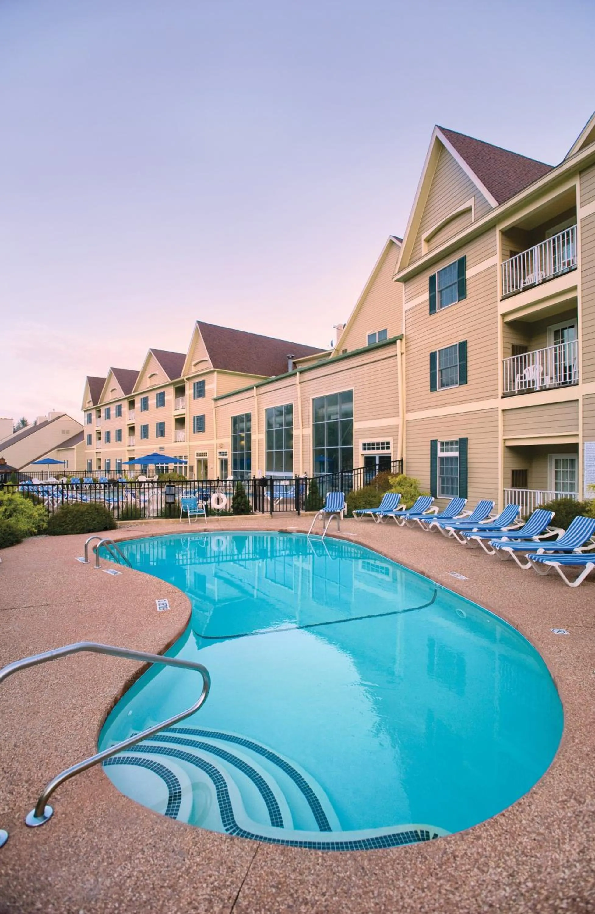 Swimming pool in Club Wyndham Bentley Brook