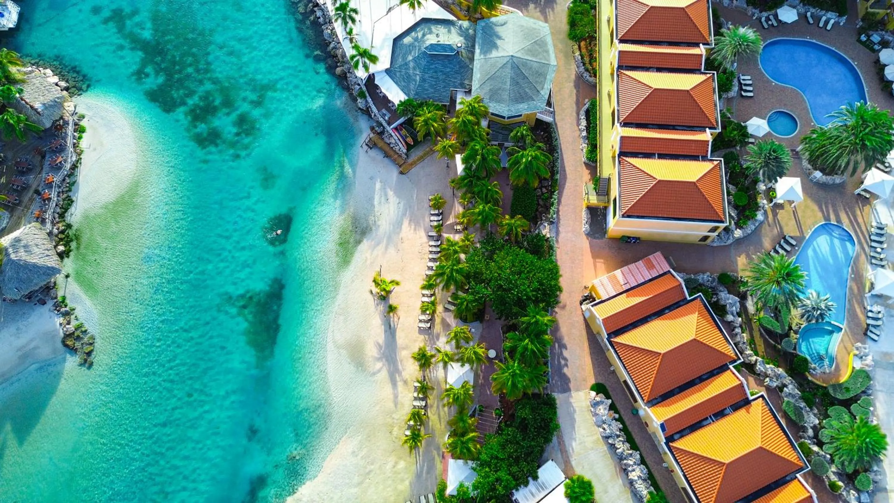 Beach in The Royal Sea Aquarium Resort