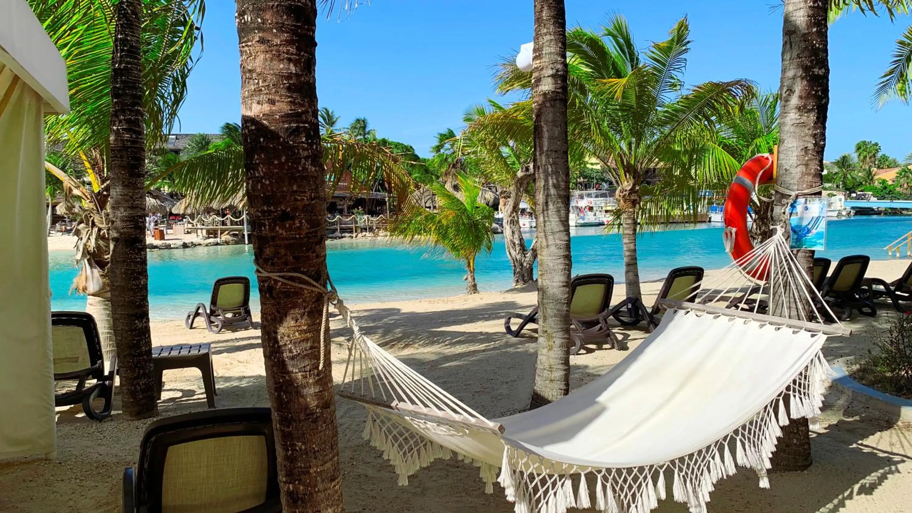 Balcony/Terrace in The Royal Sea Aquarium Resort