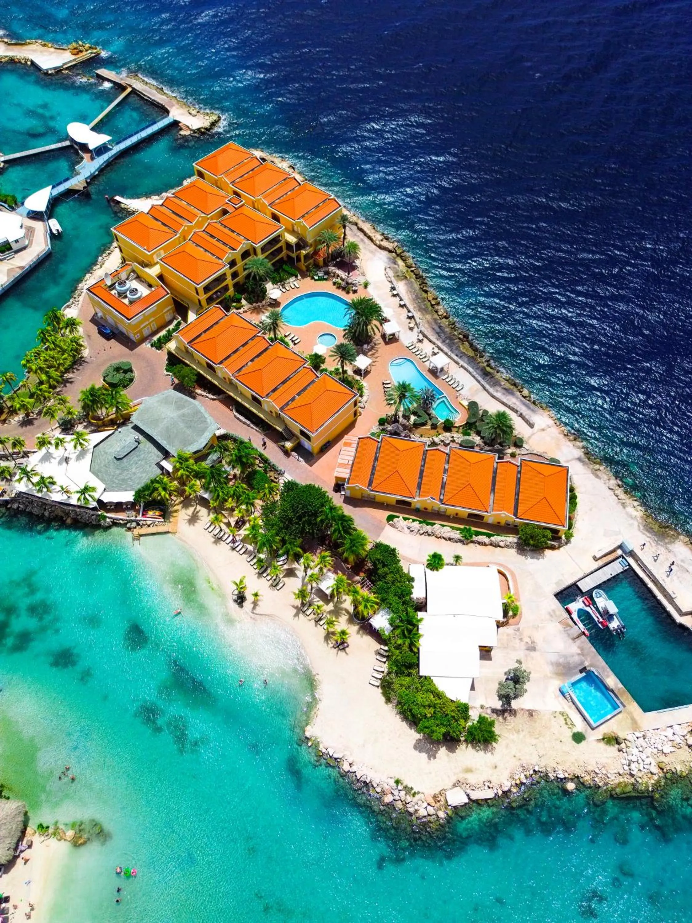 Beach in The Royal Sea Aquarium Resort