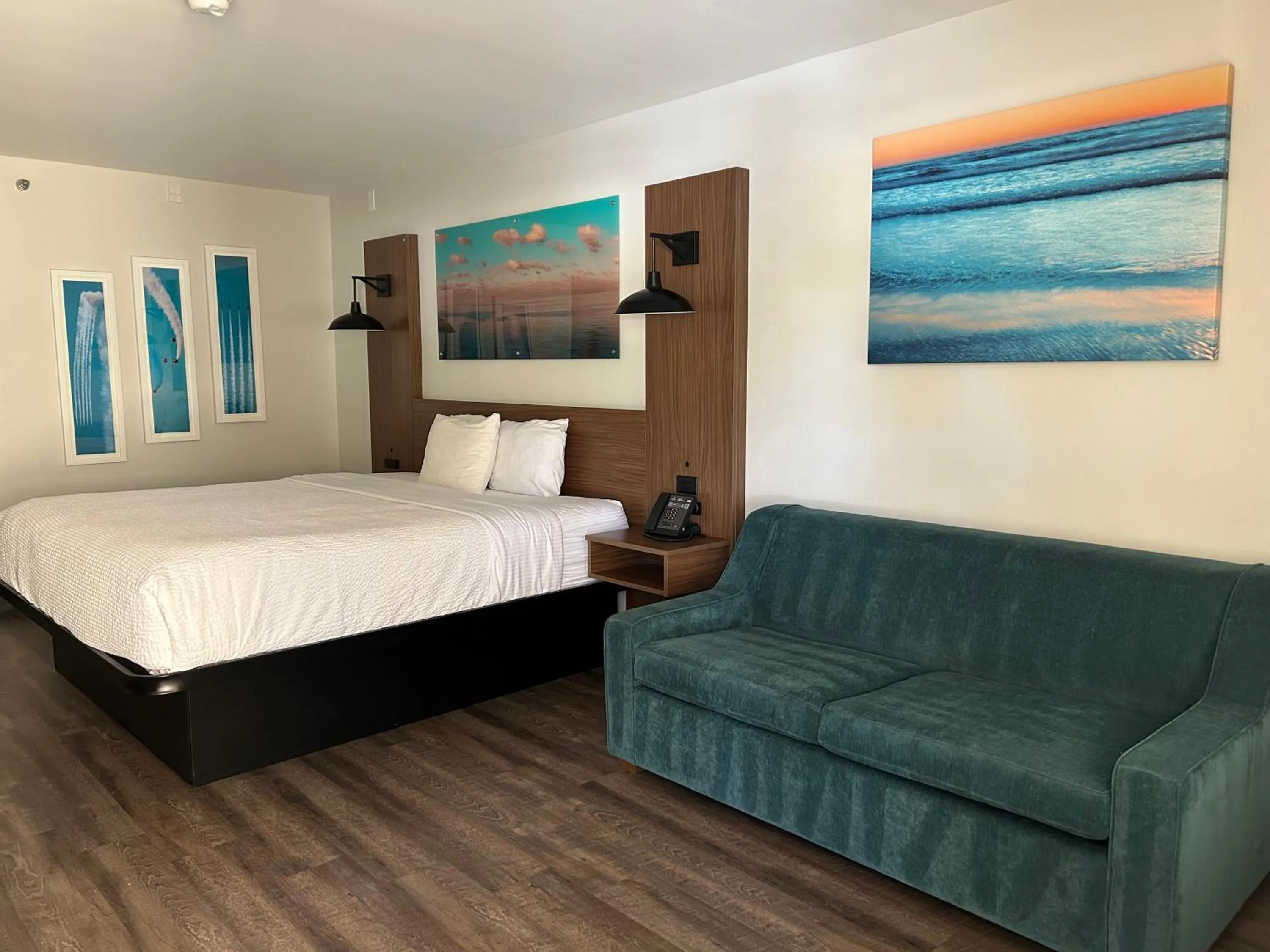 Bed in La Quinta Inn by Wyndham San Diego - Miramar