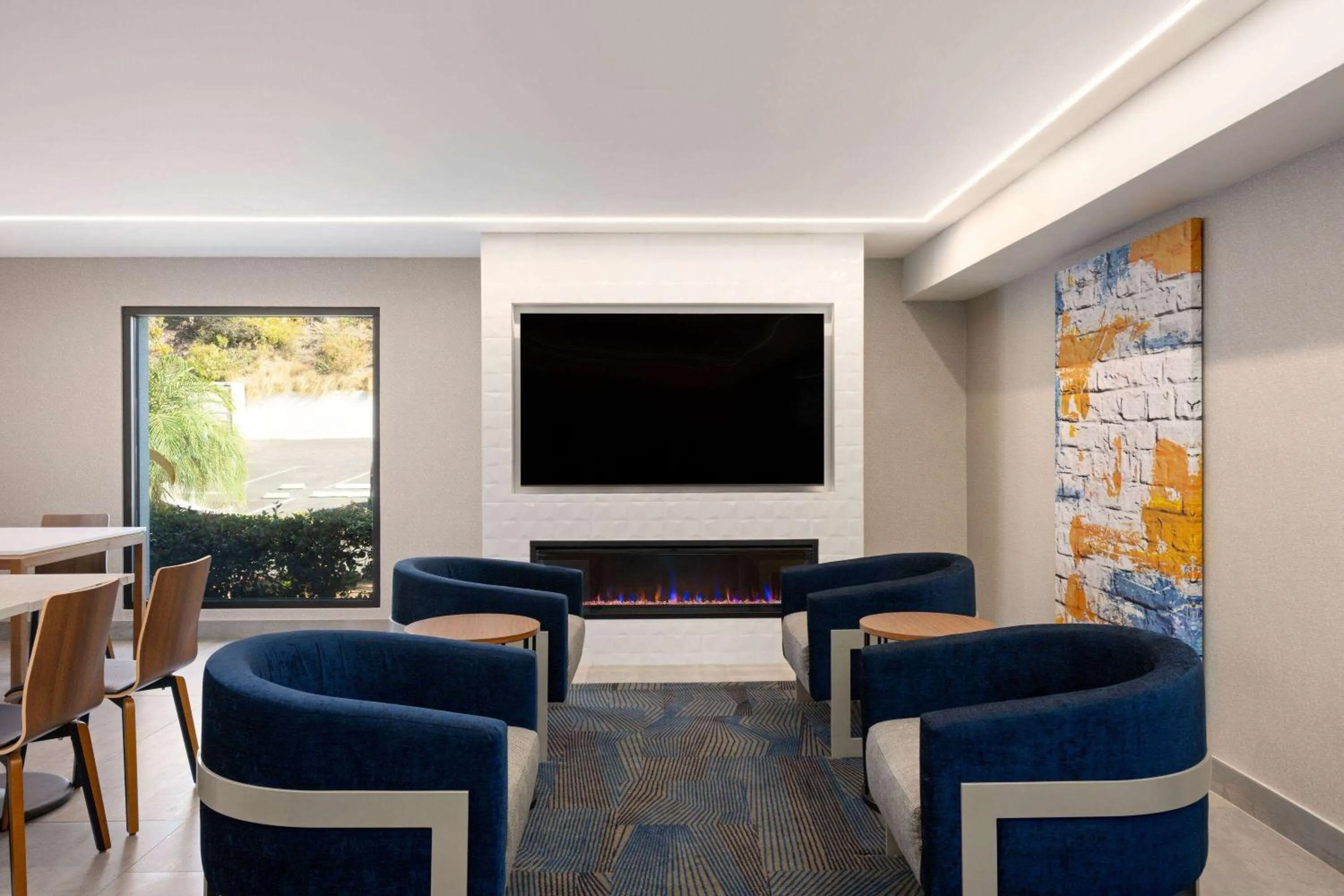 Lobby or reception in La Quinta Inn by Wyndham San Diego - Miramar