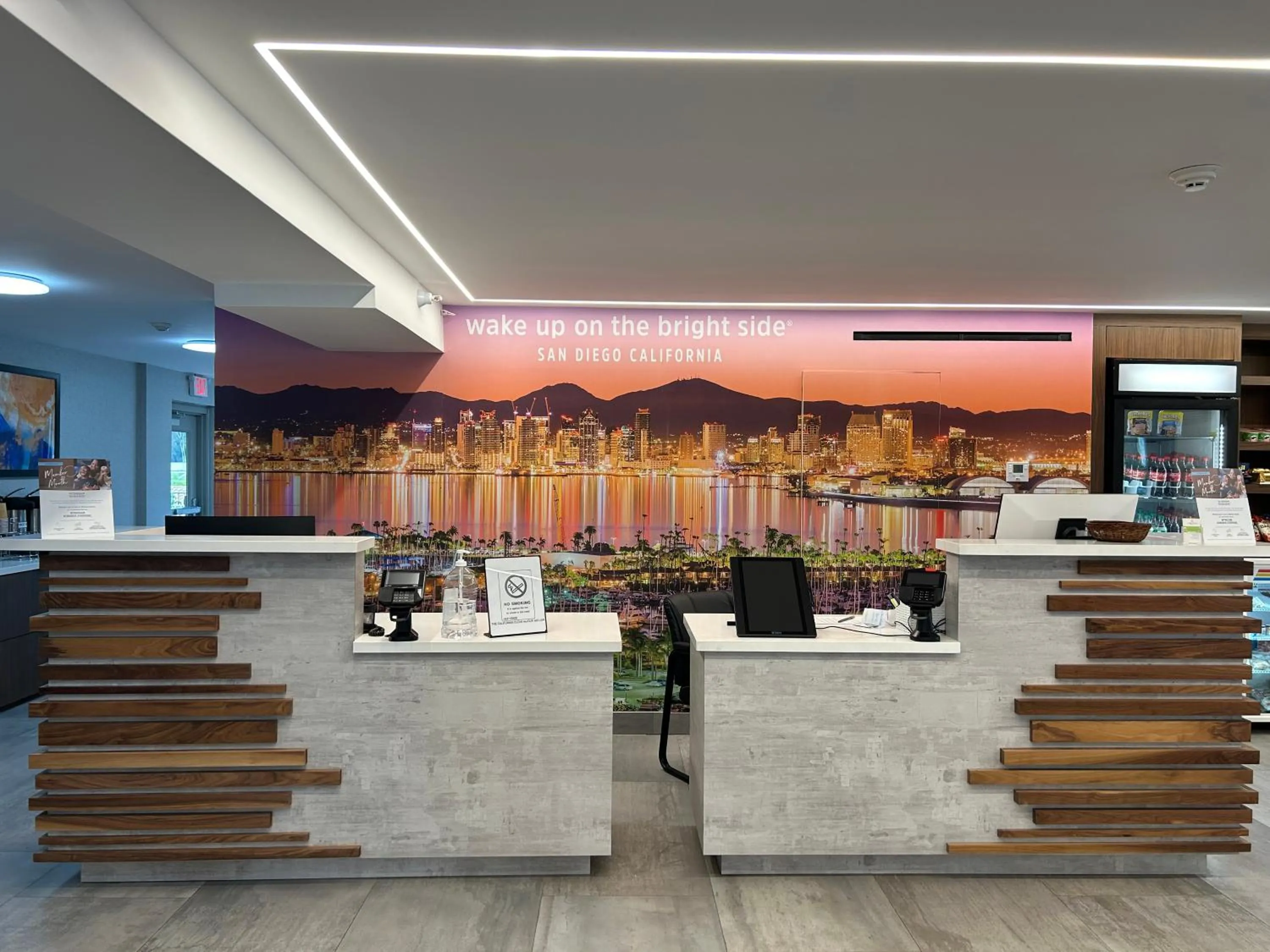 Lobby or reception in La Quinta Inn by Wyndham San Diego - Miramar