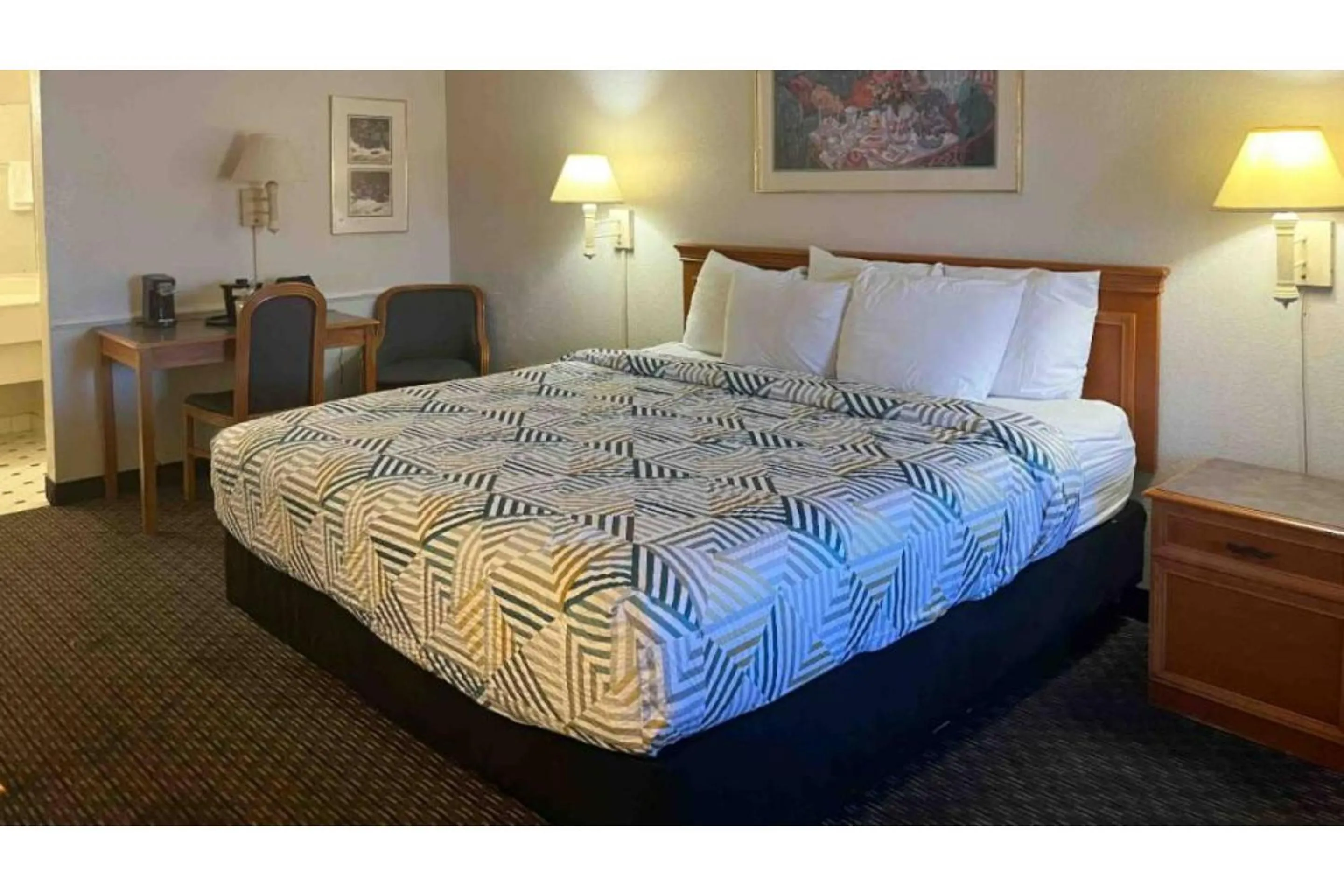 Bedroom, Bed in Motel 6 Phoenix, AZ Midtown