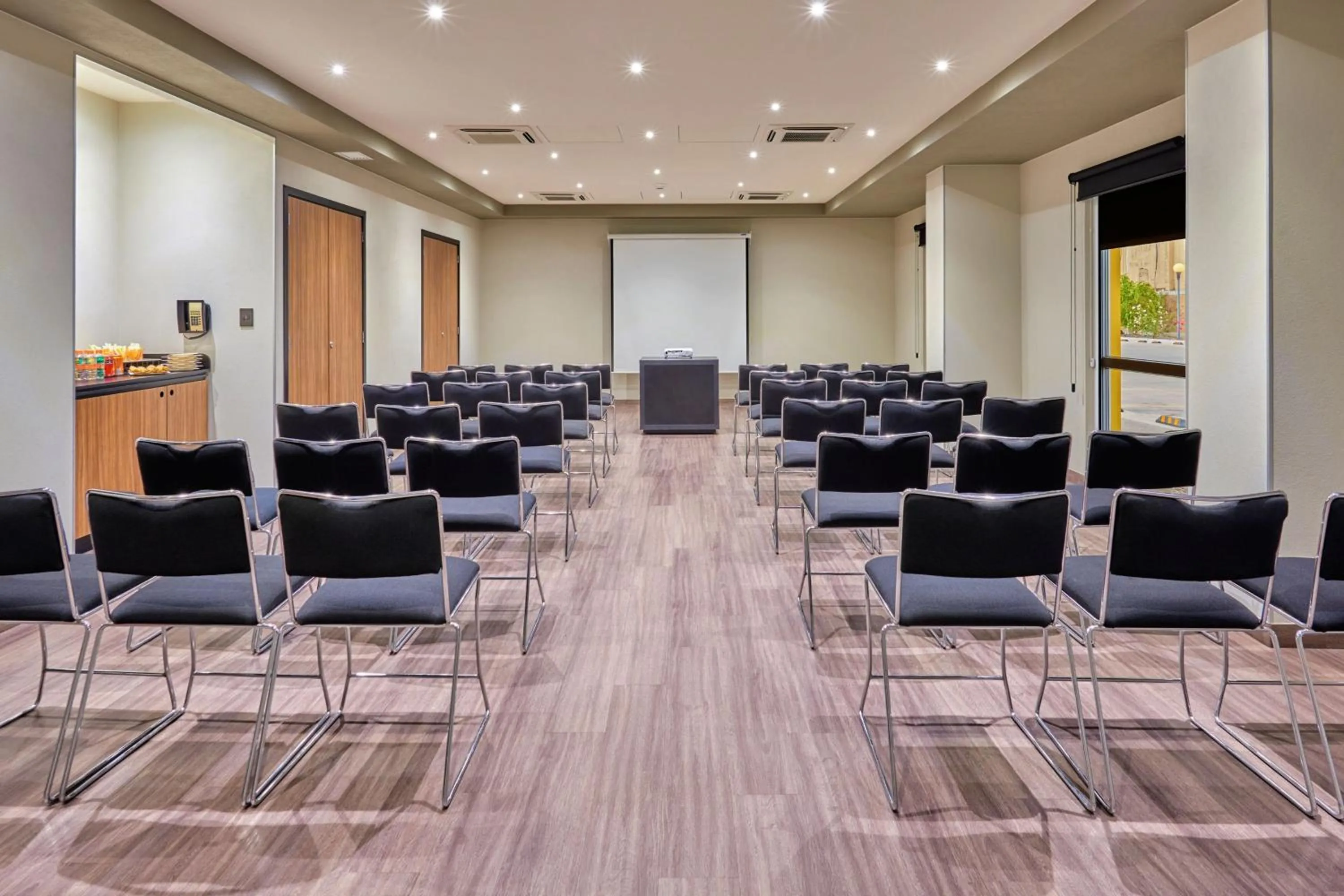 Meeting/conference room in City Express by Marriott San José Costa Rica