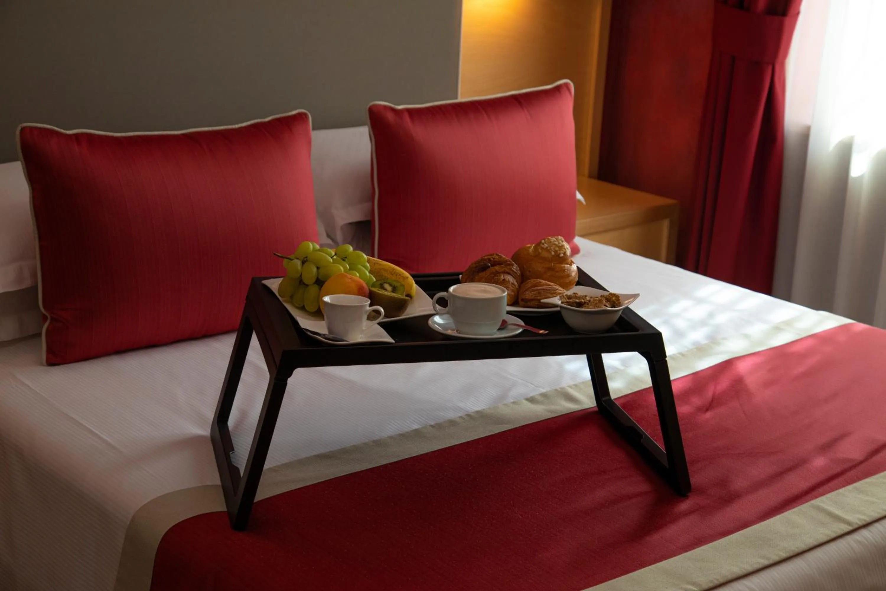 Breakfast, Bed in B&B Lapillus