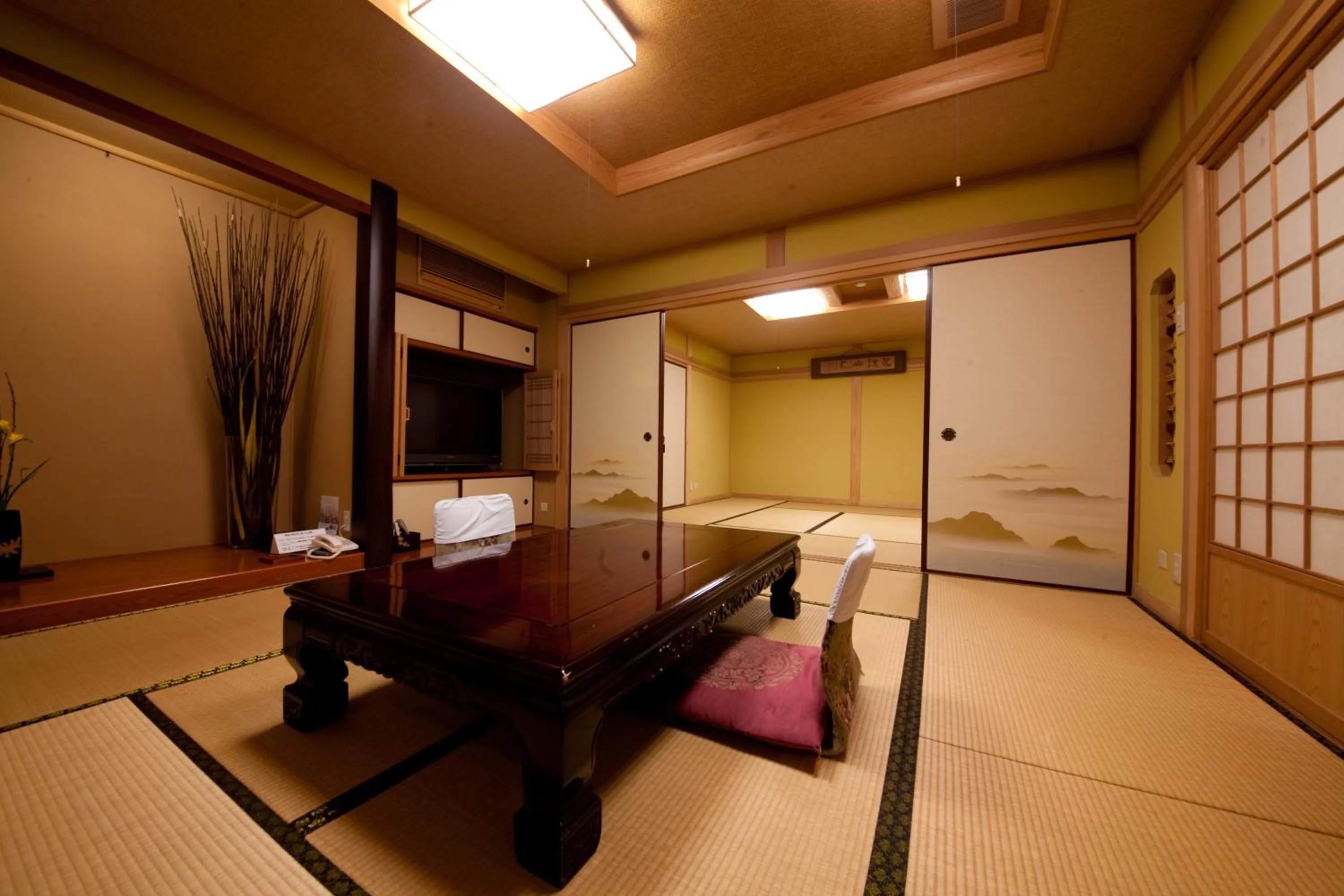 Photo of the whole room, Bed in Ryokan Sennari (13 years or older)