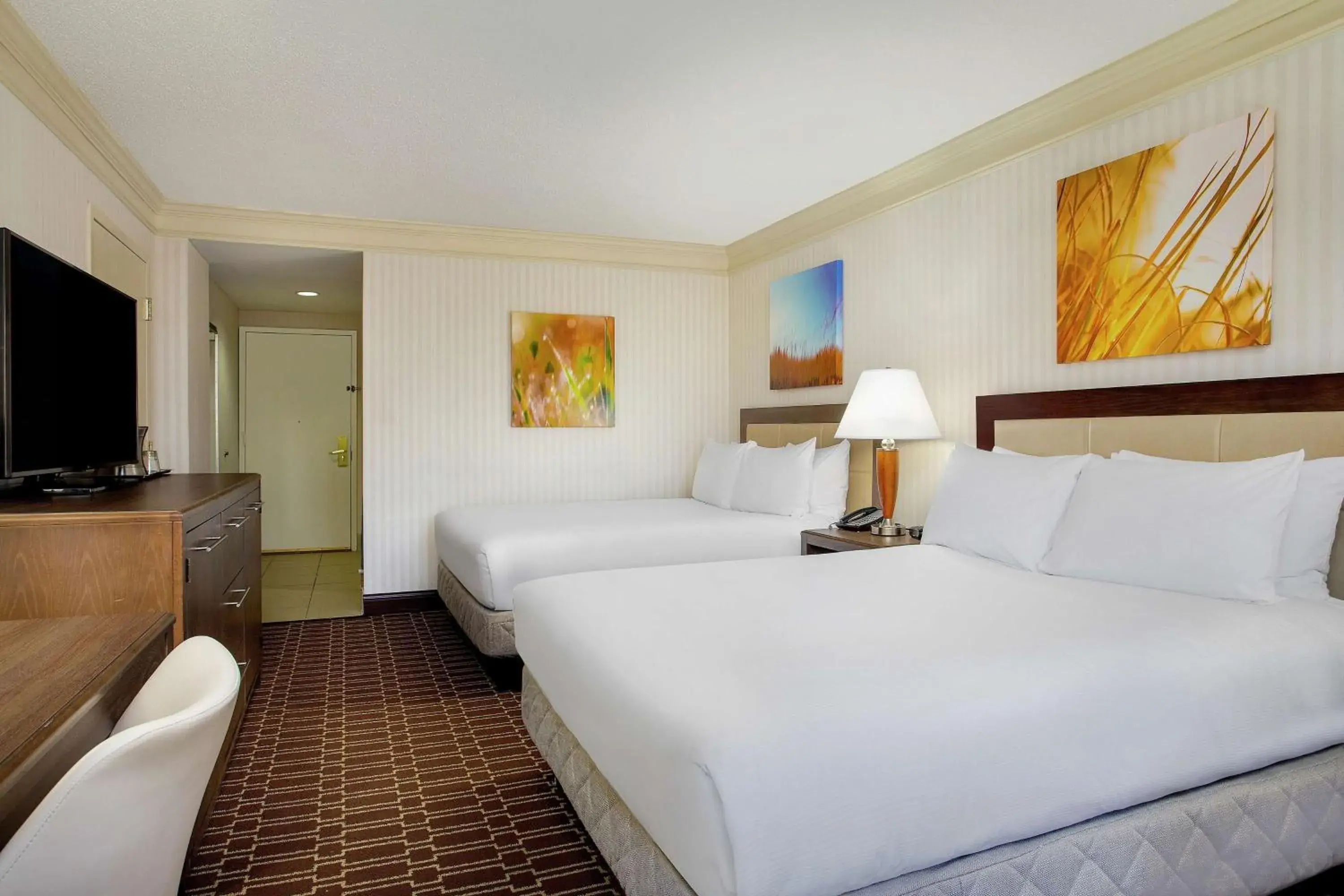 Queen Room with Two Queen Beds in Hilton Jackson Queen Room with Two Queen Beds in Hilton Jackson