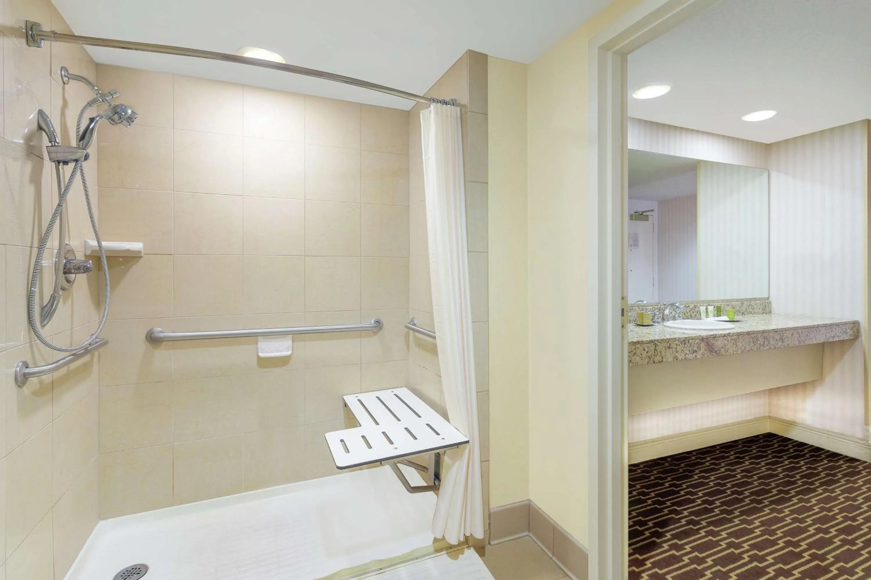 Bathroom in Hilton Jackson