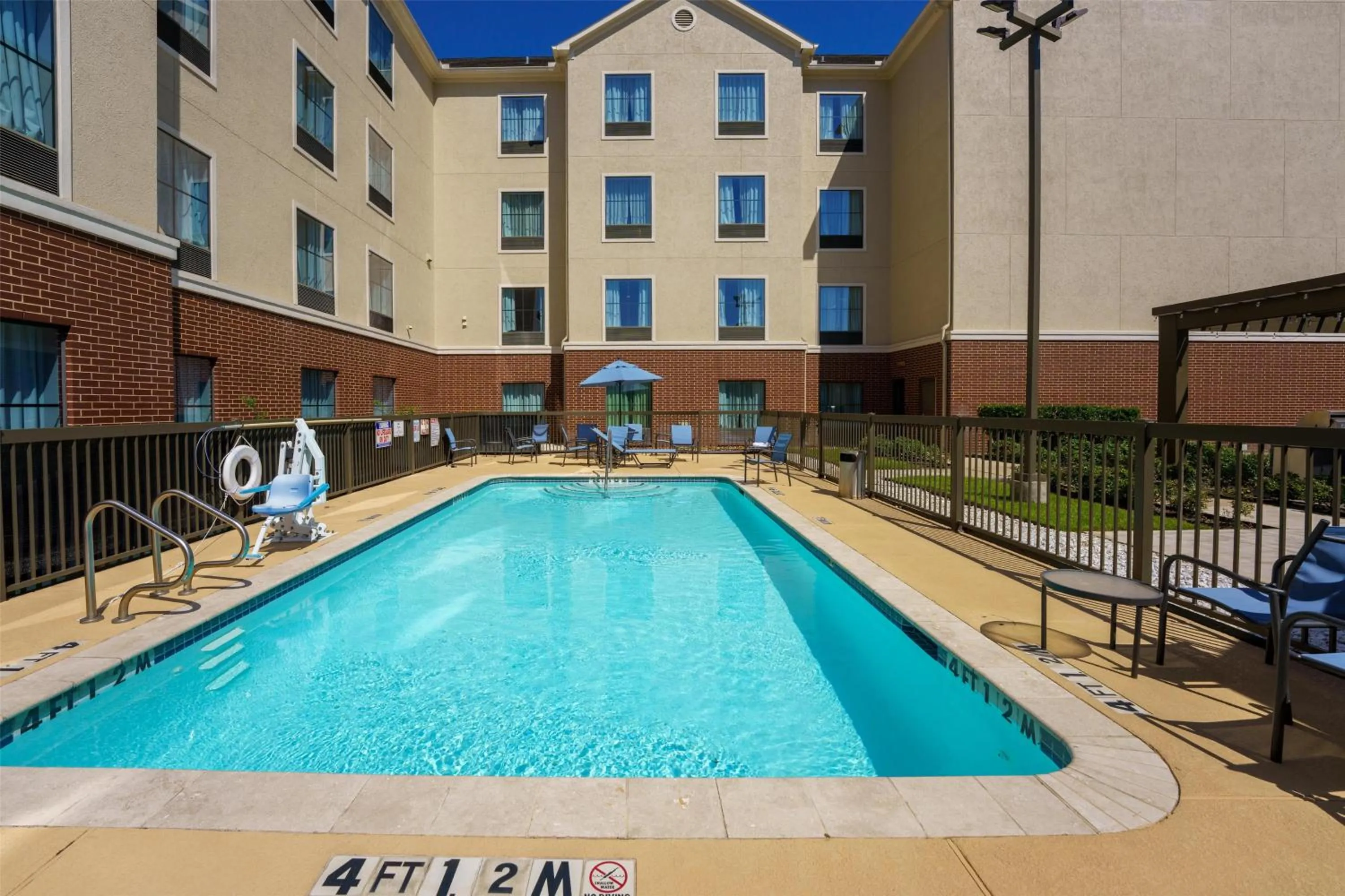 Pool view in Homewood Suites by Hilton Houston West-Energy Corridor