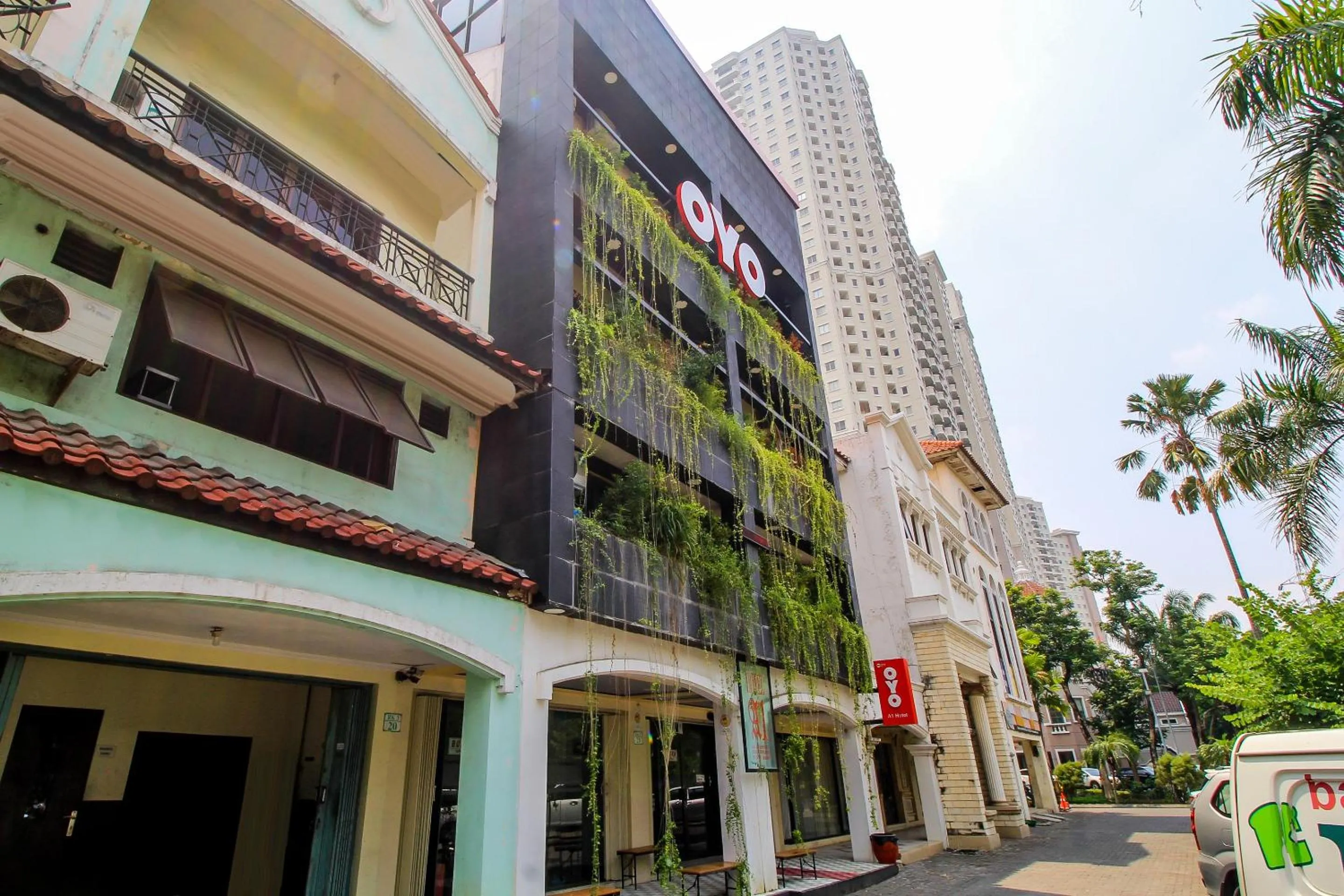 Facade/entrance in Capital O 217 A1 Hotel