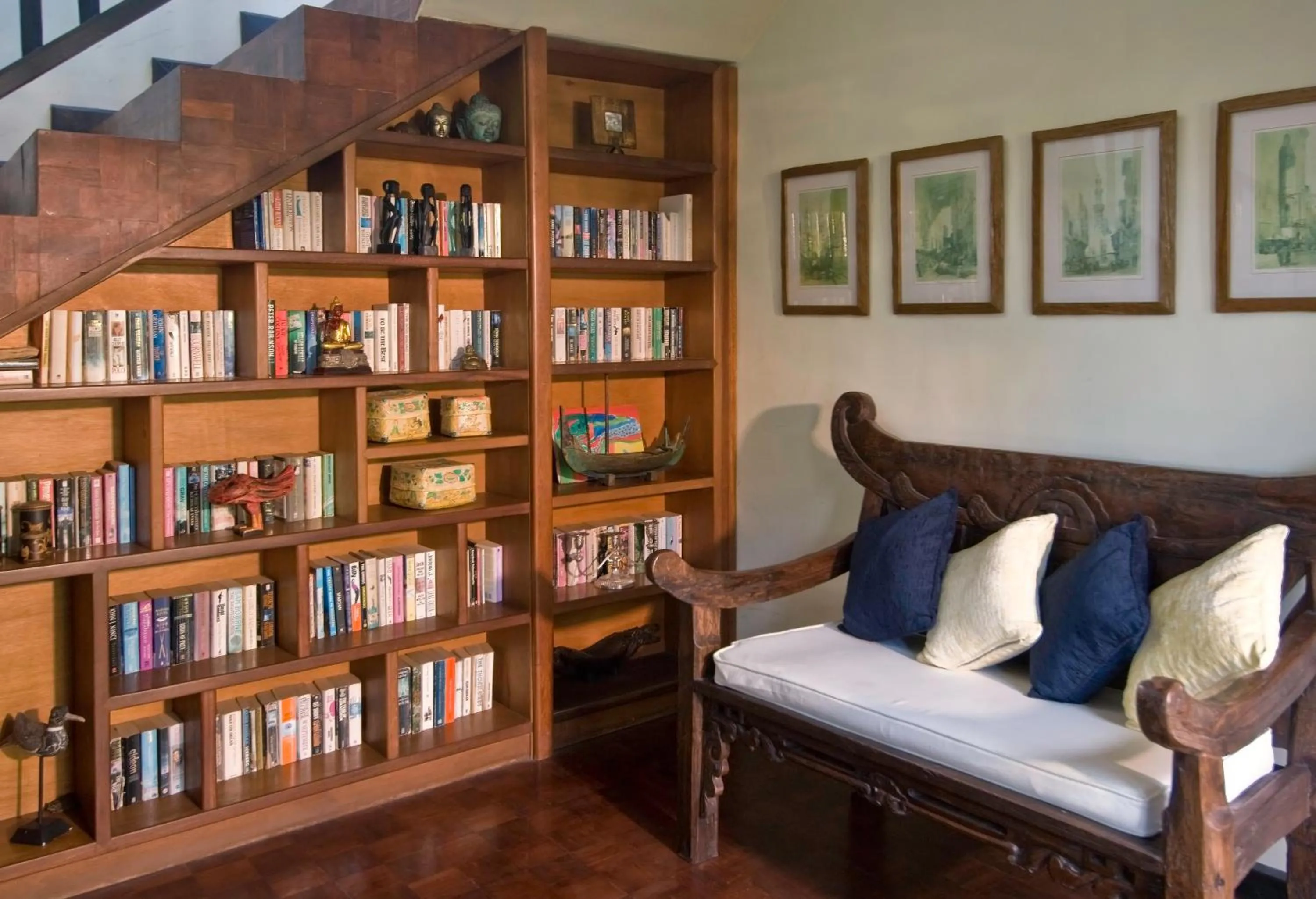 Library in Anyar Estate