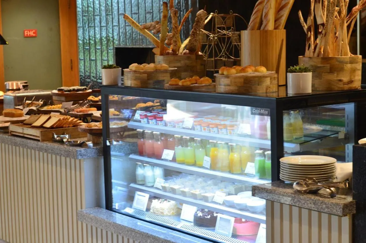 Breakfast in Radisson Hotel Sector 29 Gurugram