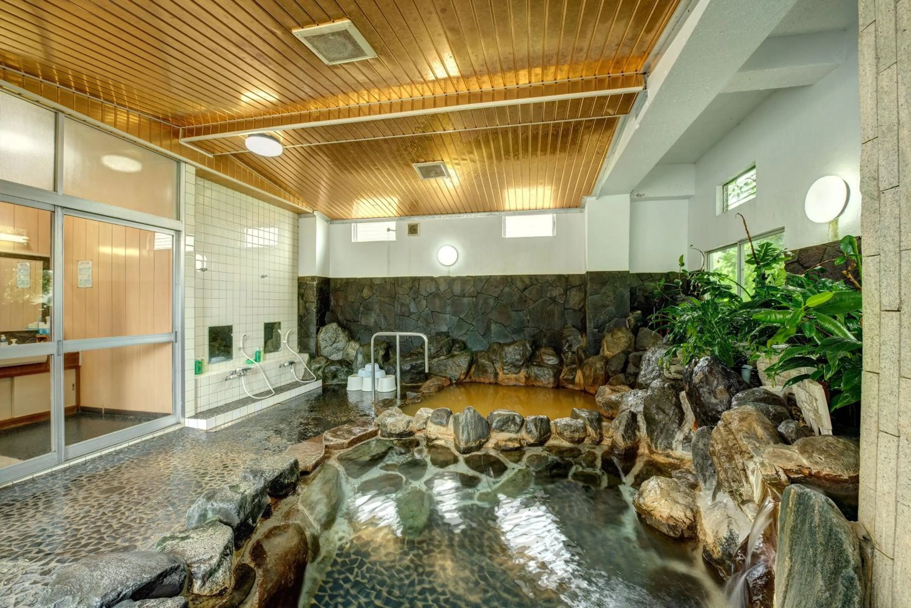 Hot Spring Bath in Suisenkaku