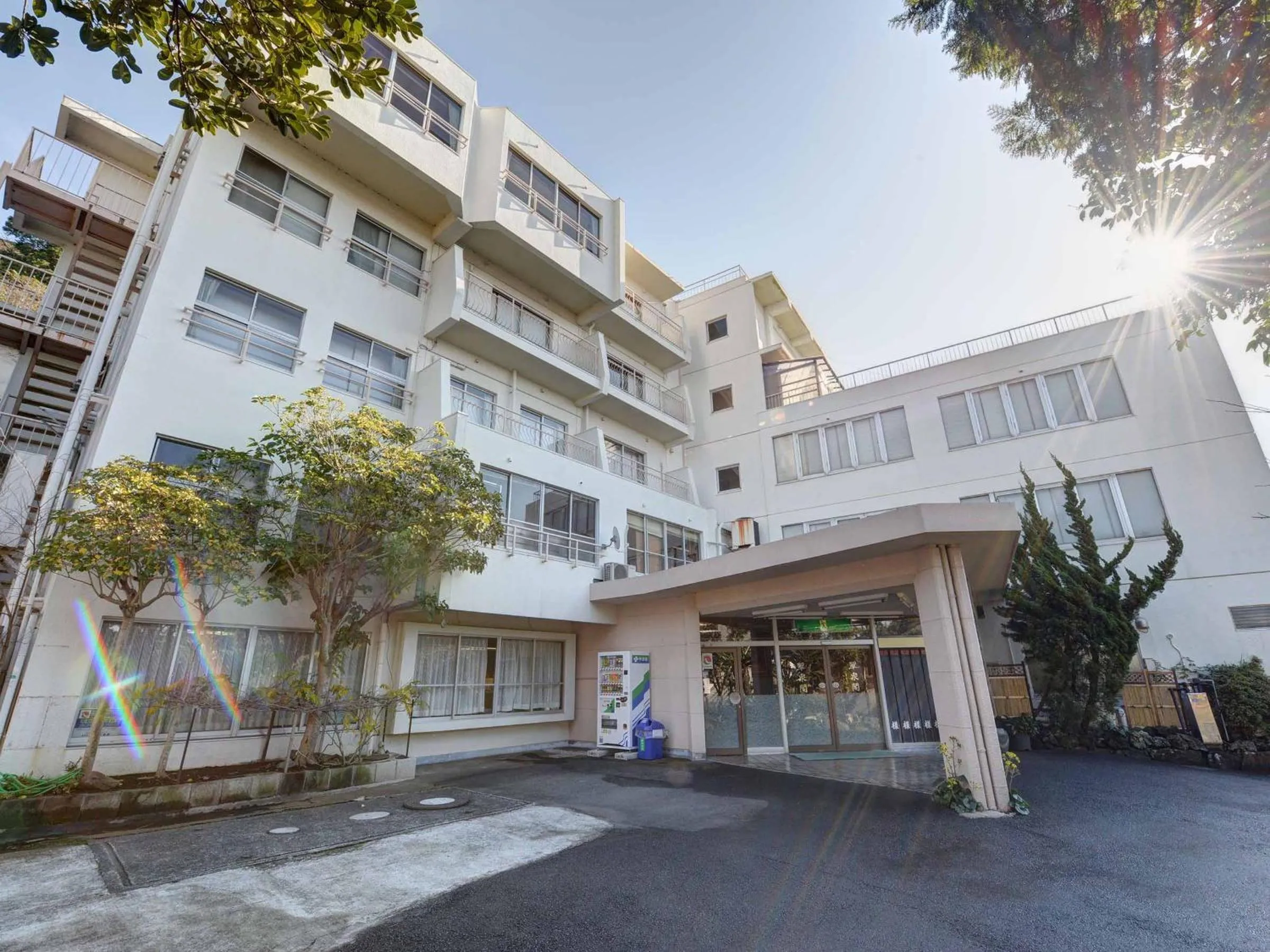 Property building in Suisenkaku