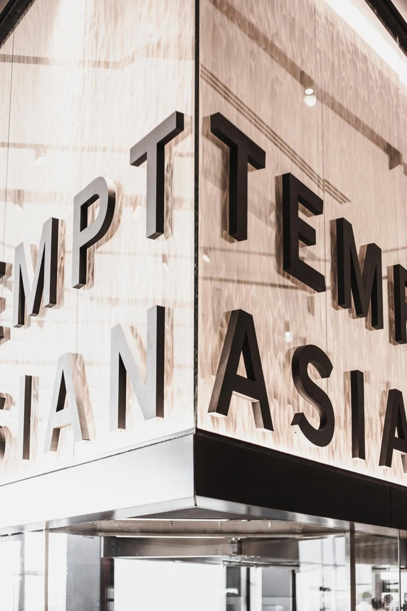 Restaurant/places to eat in Paloma Finesse Side