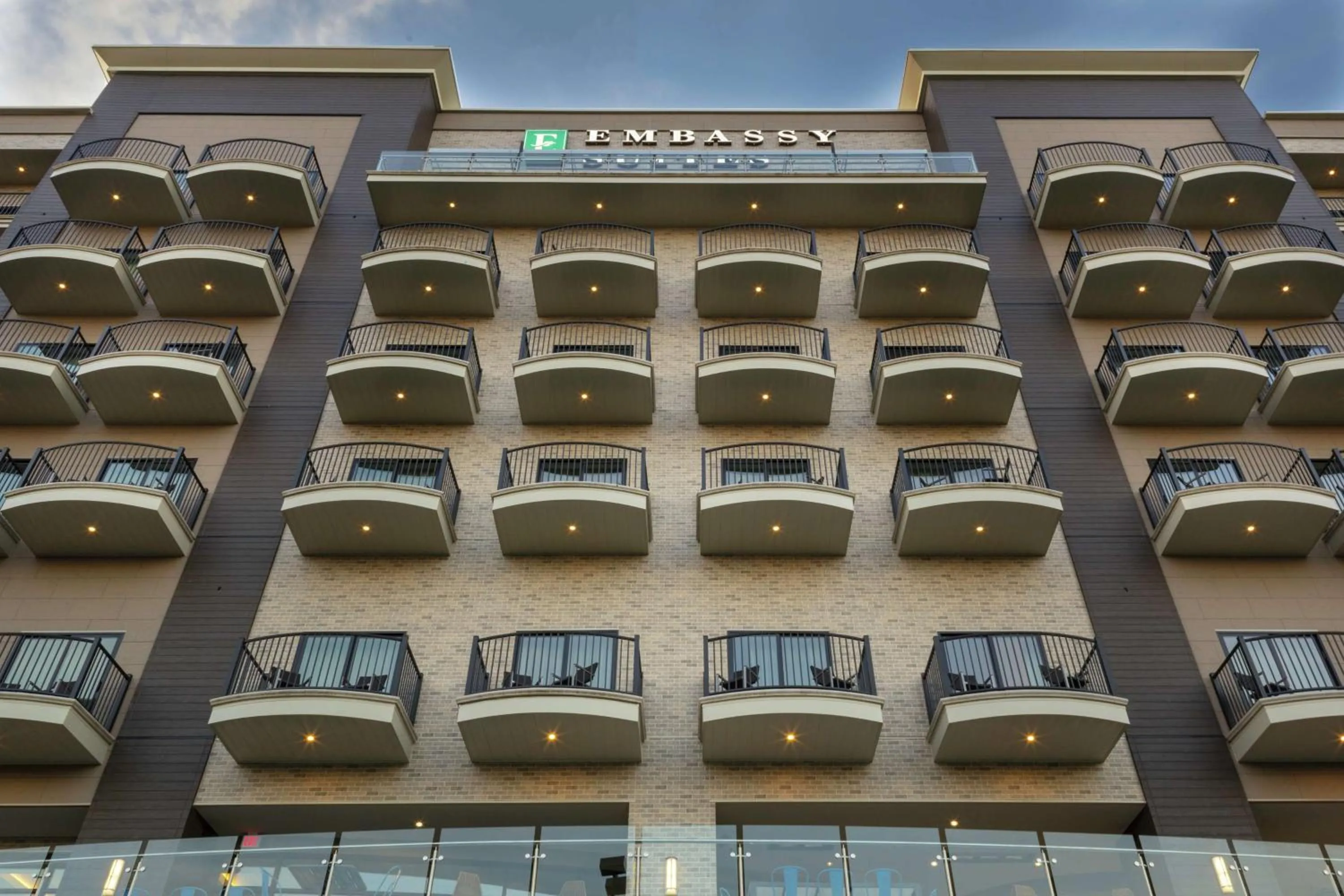 Property building in Embassy Suites By Hilton Grand Rapids Downtown