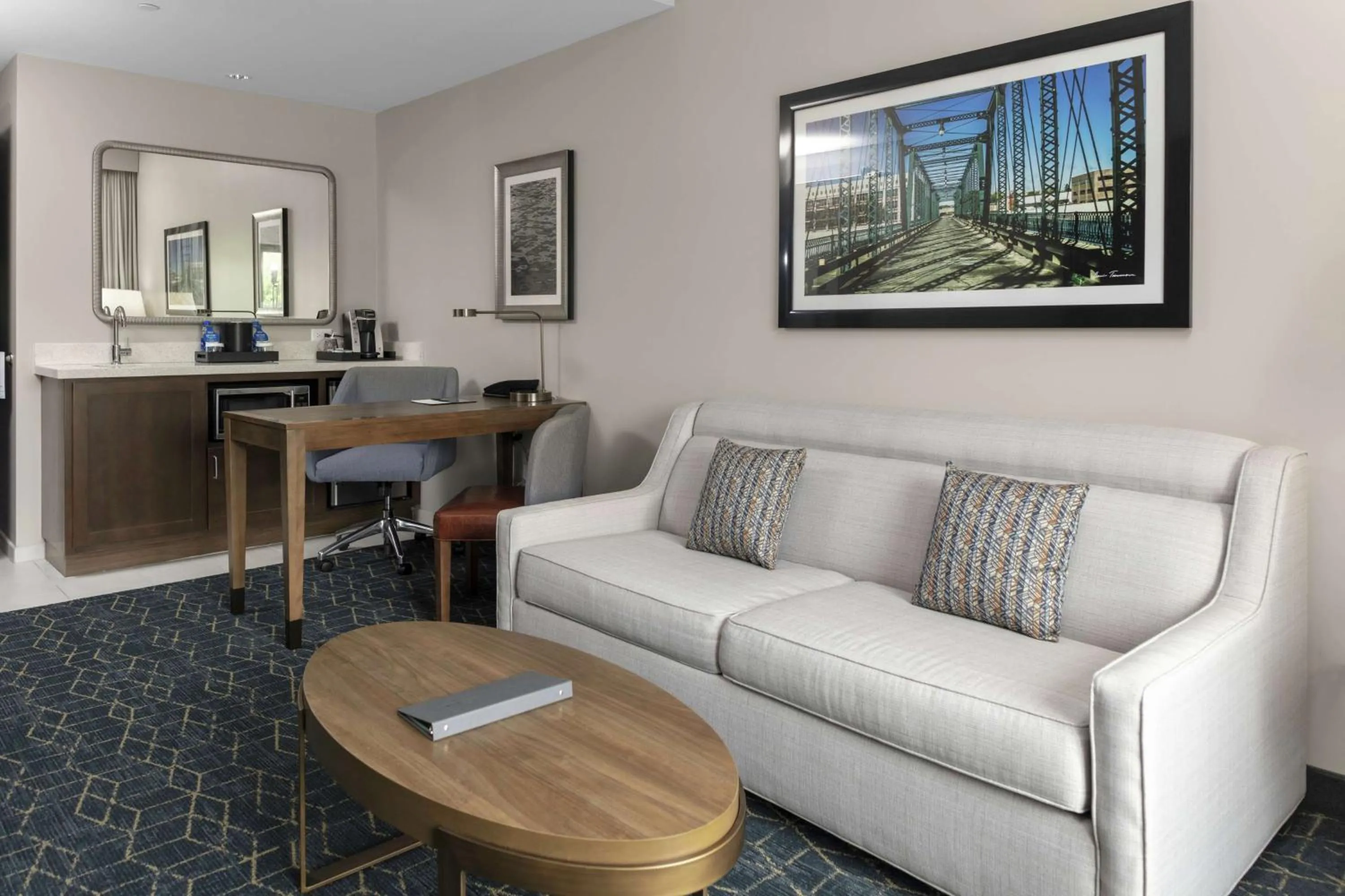 Living room in Embassy Suites By Hilton Grand Rapids Downtown