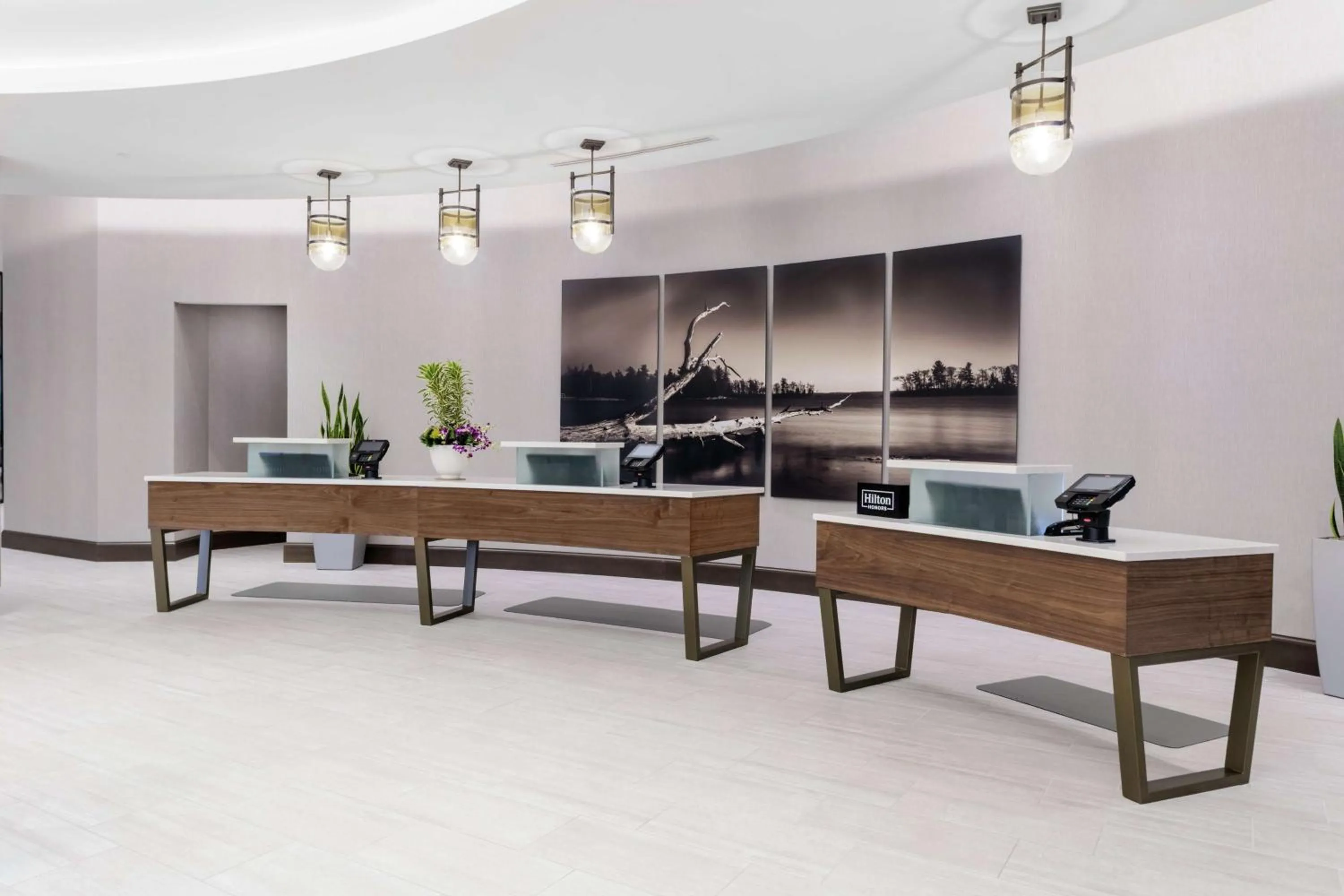 Lobby or reception in Embassy Suites By Hilton Grand Rapids Downtown