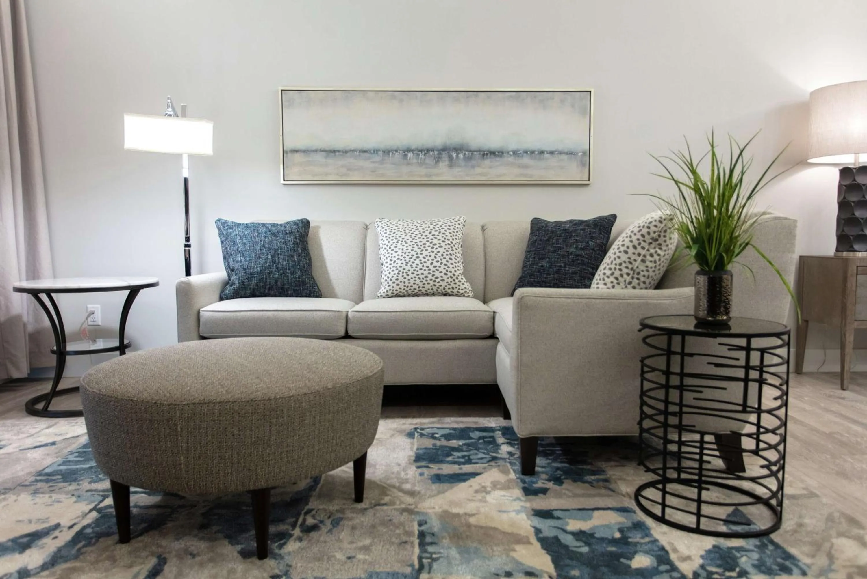 Bed in Embassy Suites By Hilton Grand Rapids Downtown