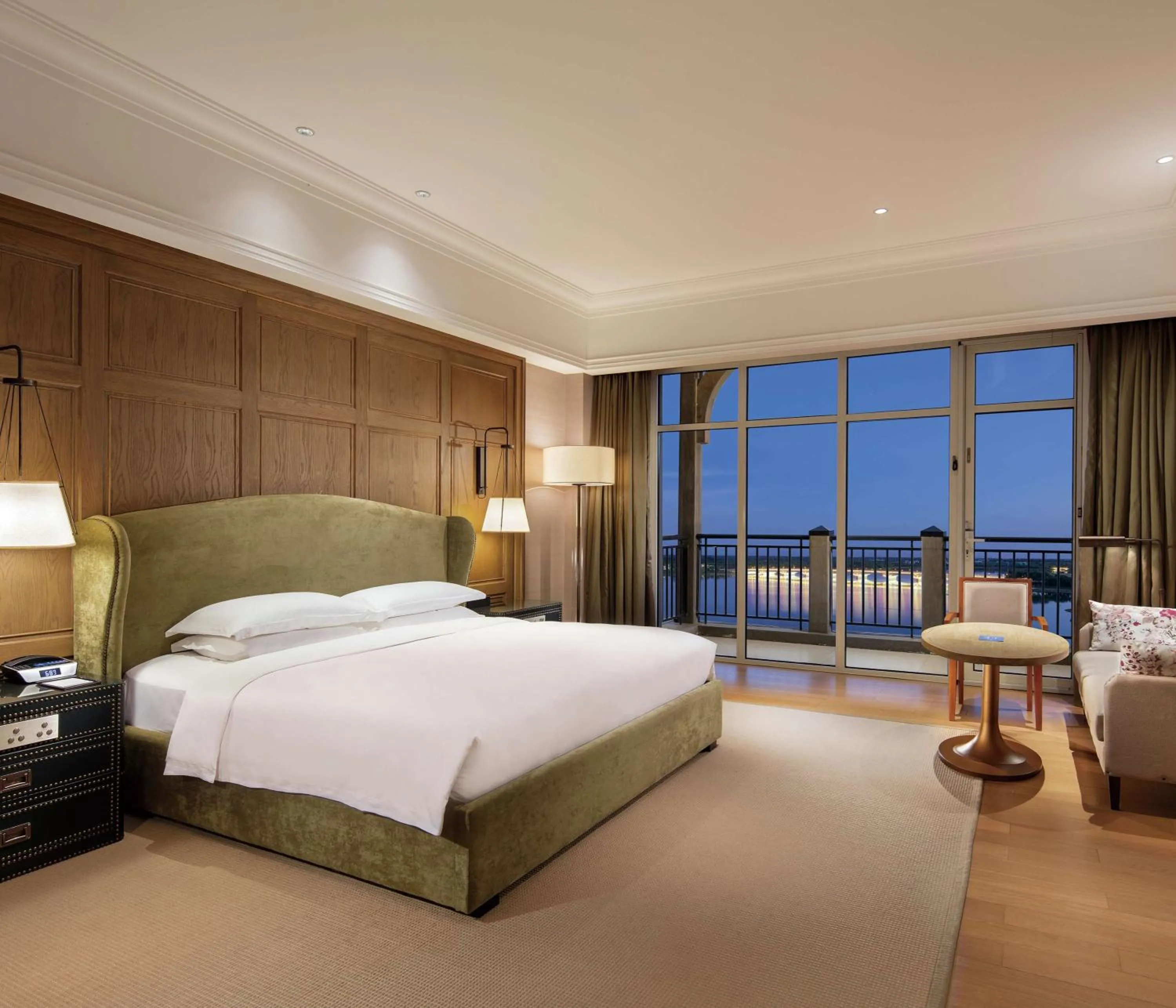 Living room, Bed in Hilton Wenan