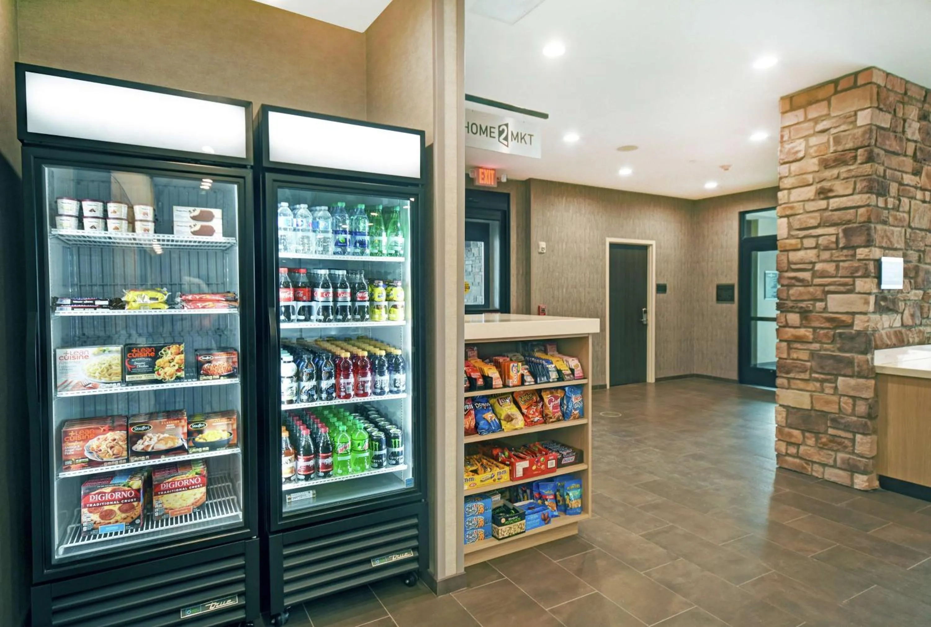 Restaurant/places to eat in Home2 Suites By Hilton Beloit