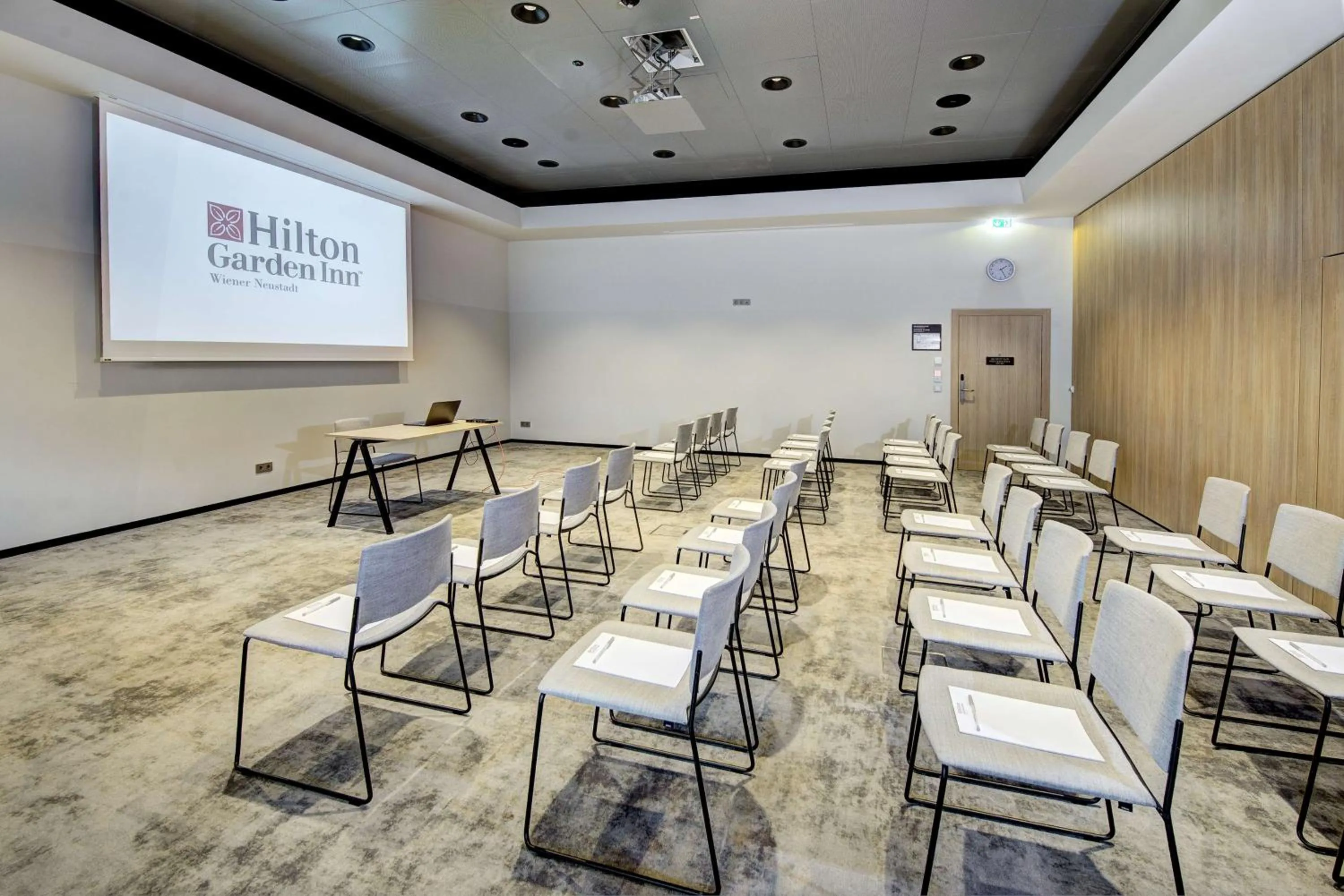 Meeting/conference room in Hilton Garden Inn Wiener Neustadt