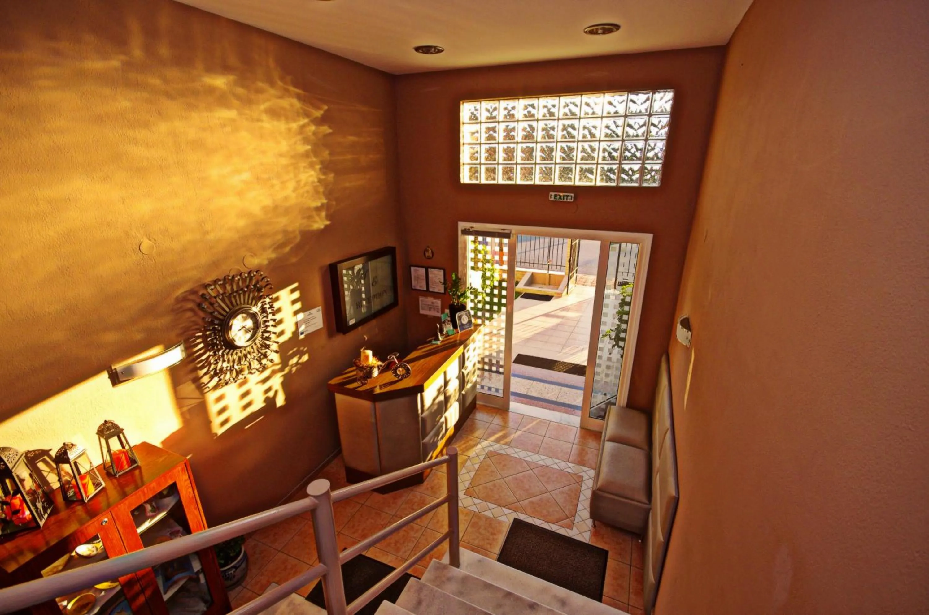 Facade/entrance in John & Eve Hotel