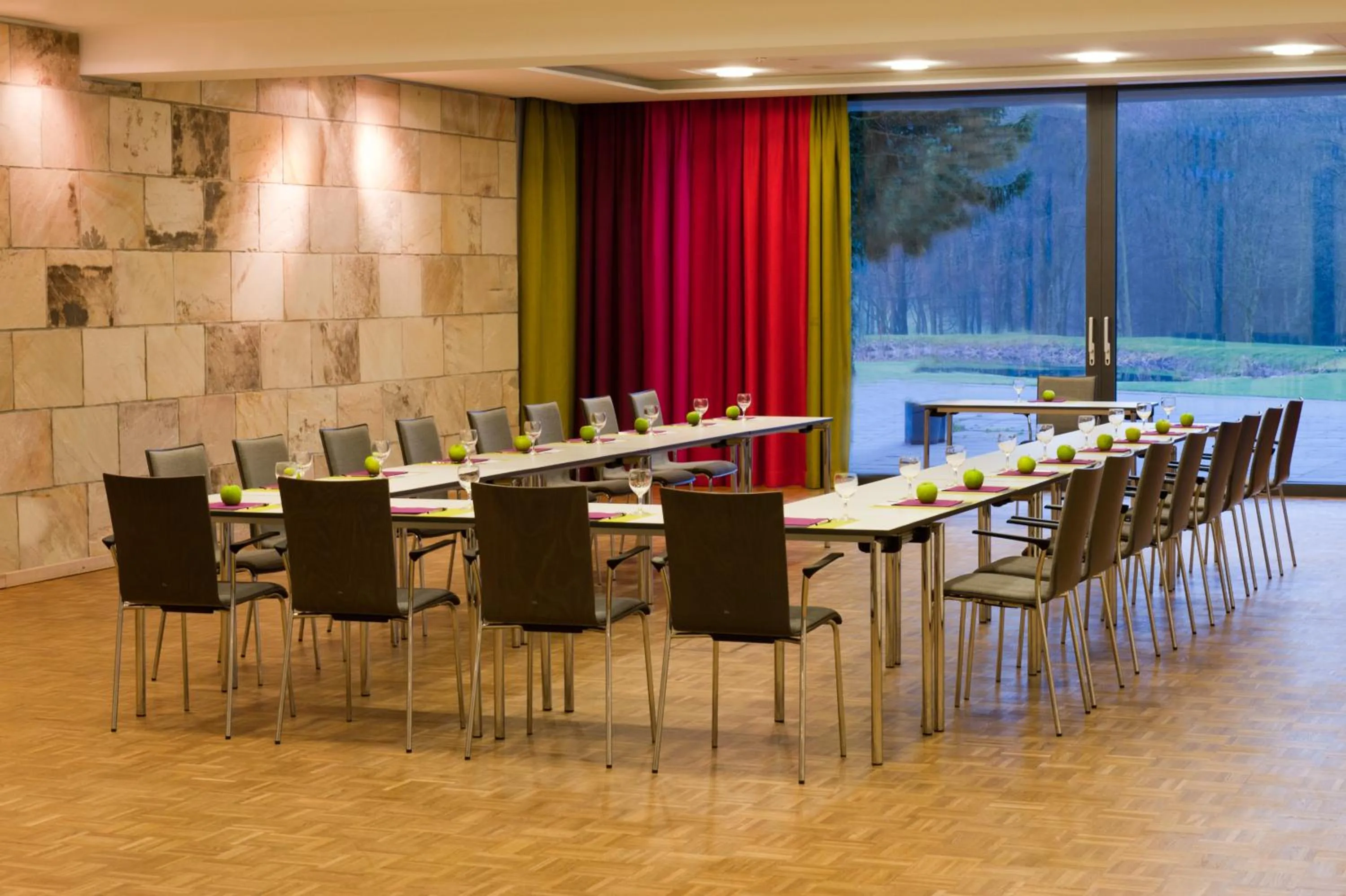 Business facilities in Das Vesper