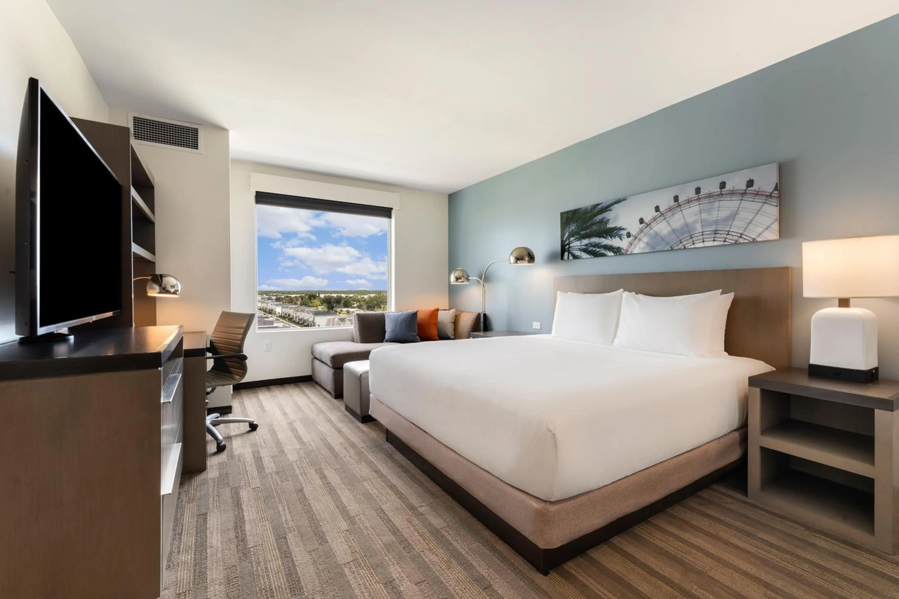 Bed in Hyatt House Orlando International Drive