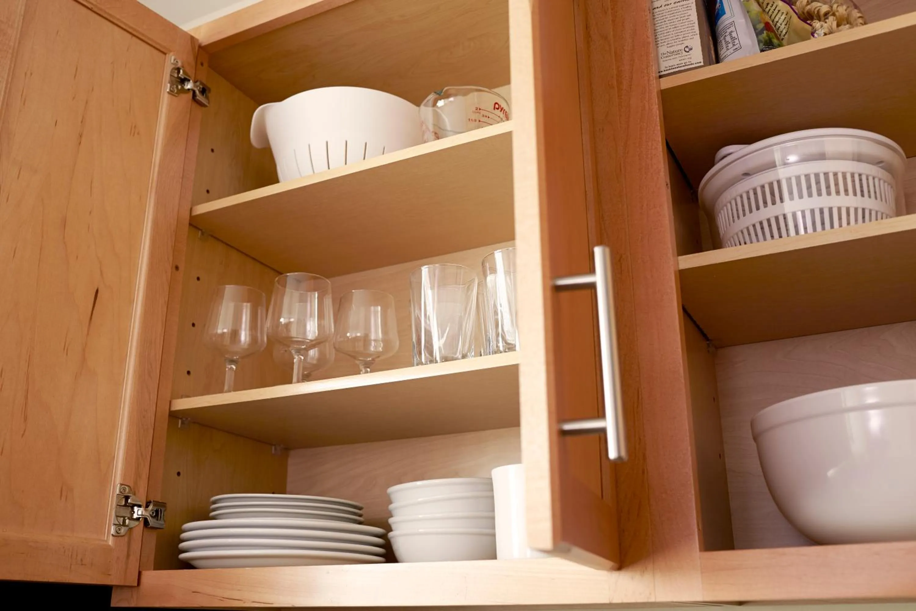 kitchen in Hyatt House Orlando International Drive