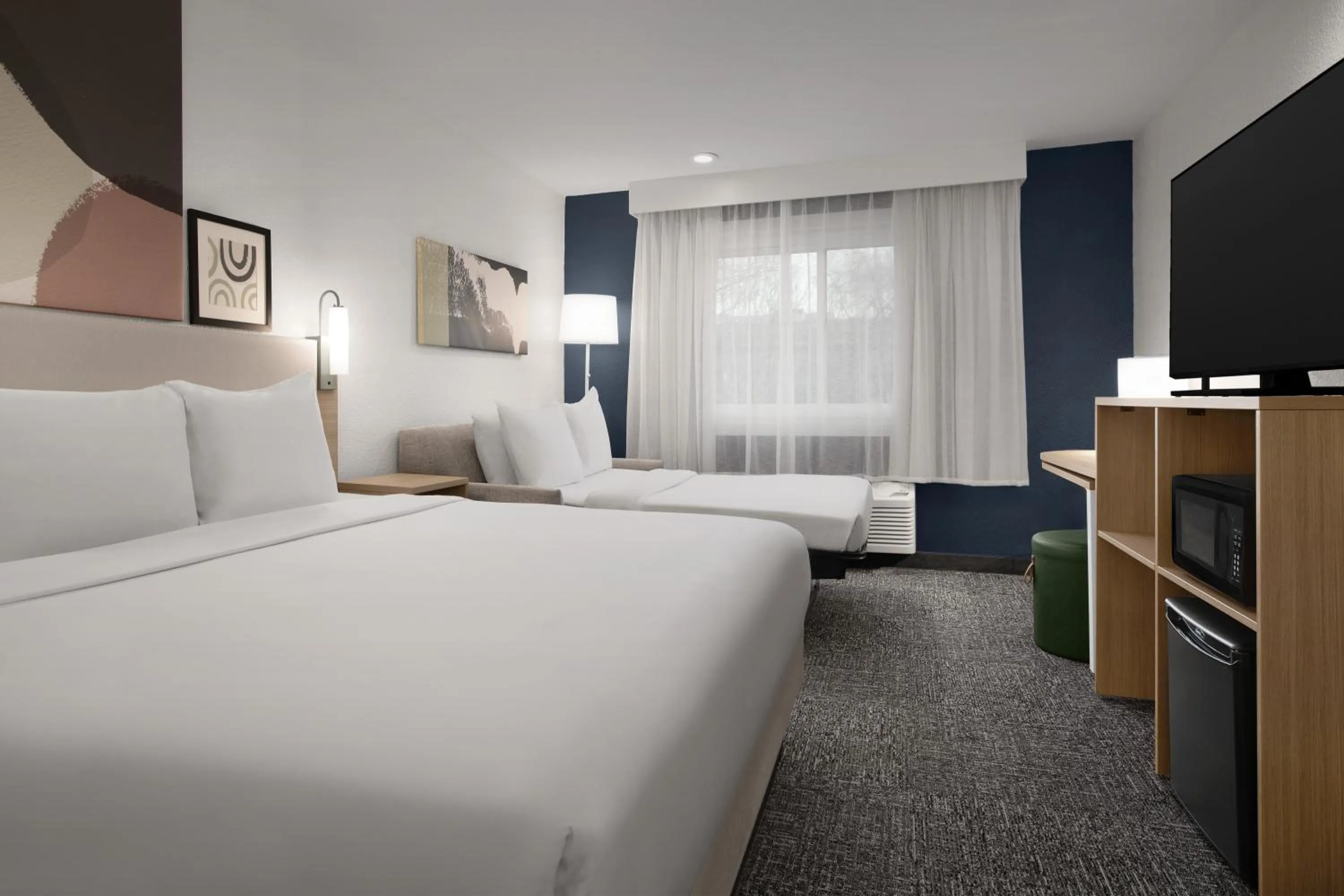 Bedroom, Bed in La Quinta by Wyndham San Jose Airport