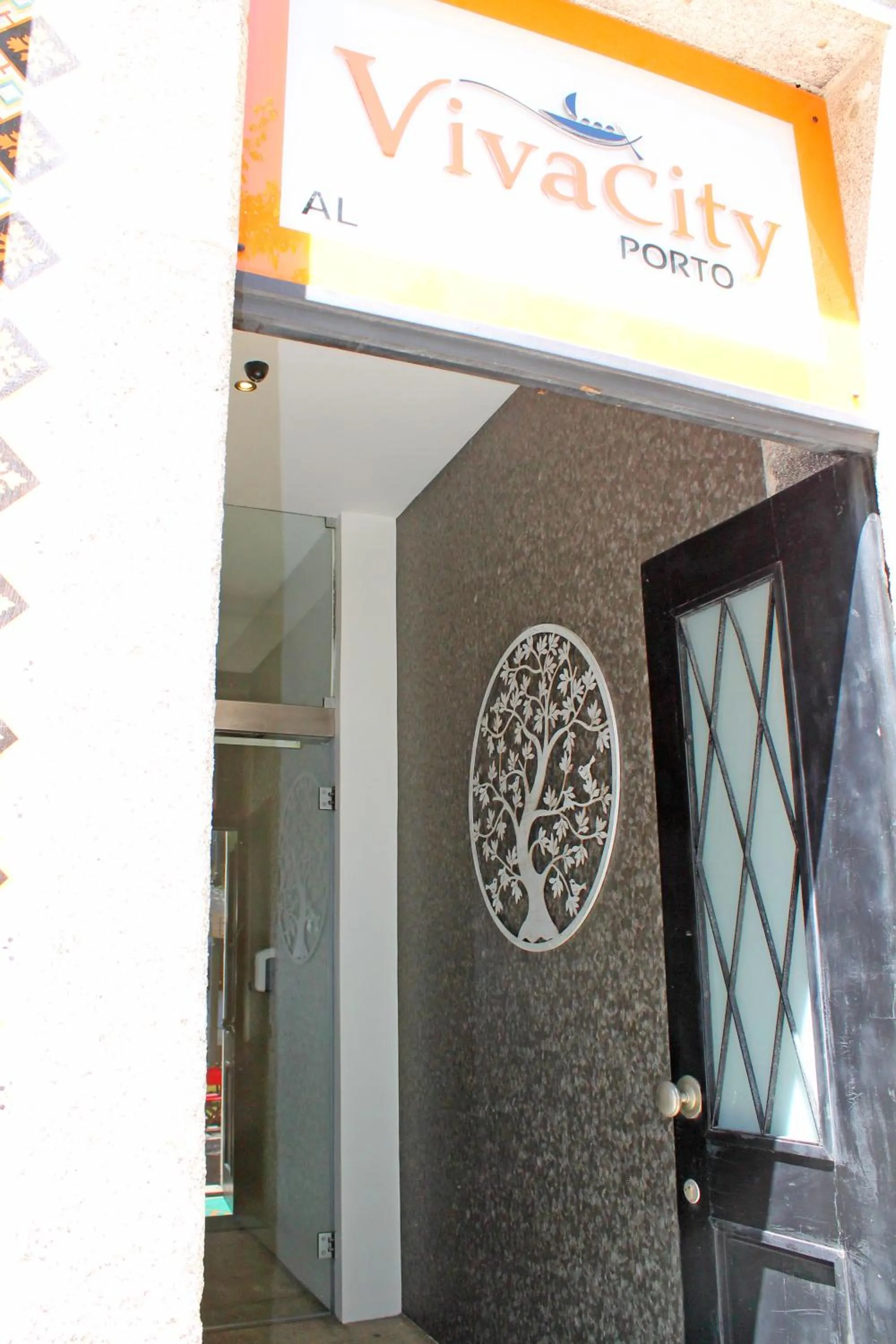 Facade/entrance in Vivacity Porto - Rooms & Apartments