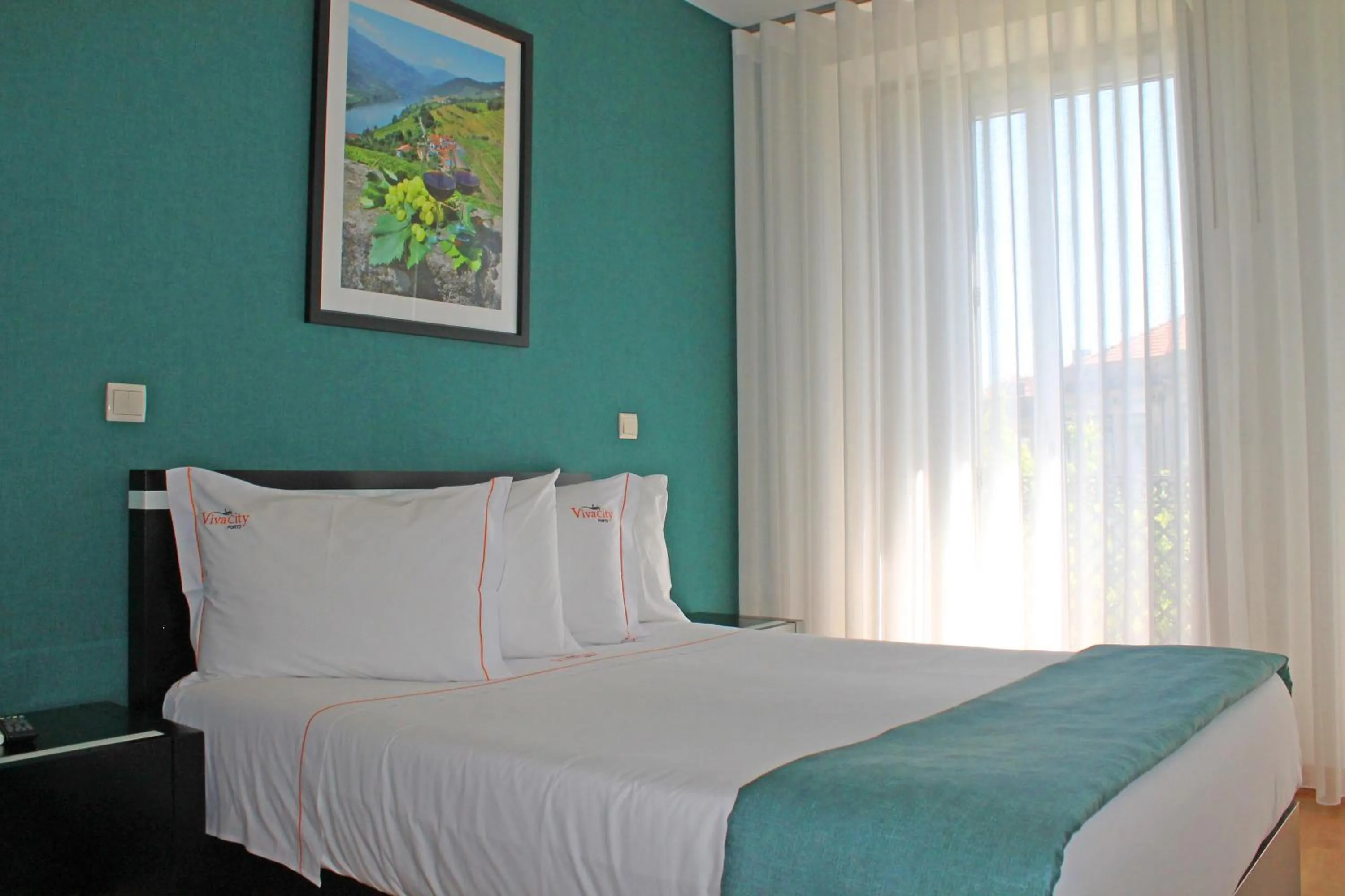 Bedroom, Bed in Vivacity Porto - Rooms & Apartments