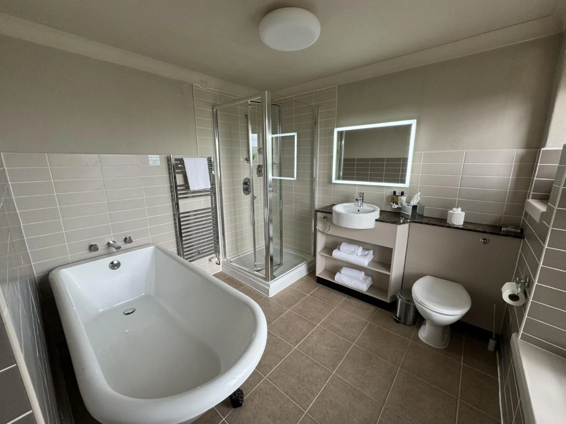 Bathroom in Aysgarth Falls Hotel & Restaurant