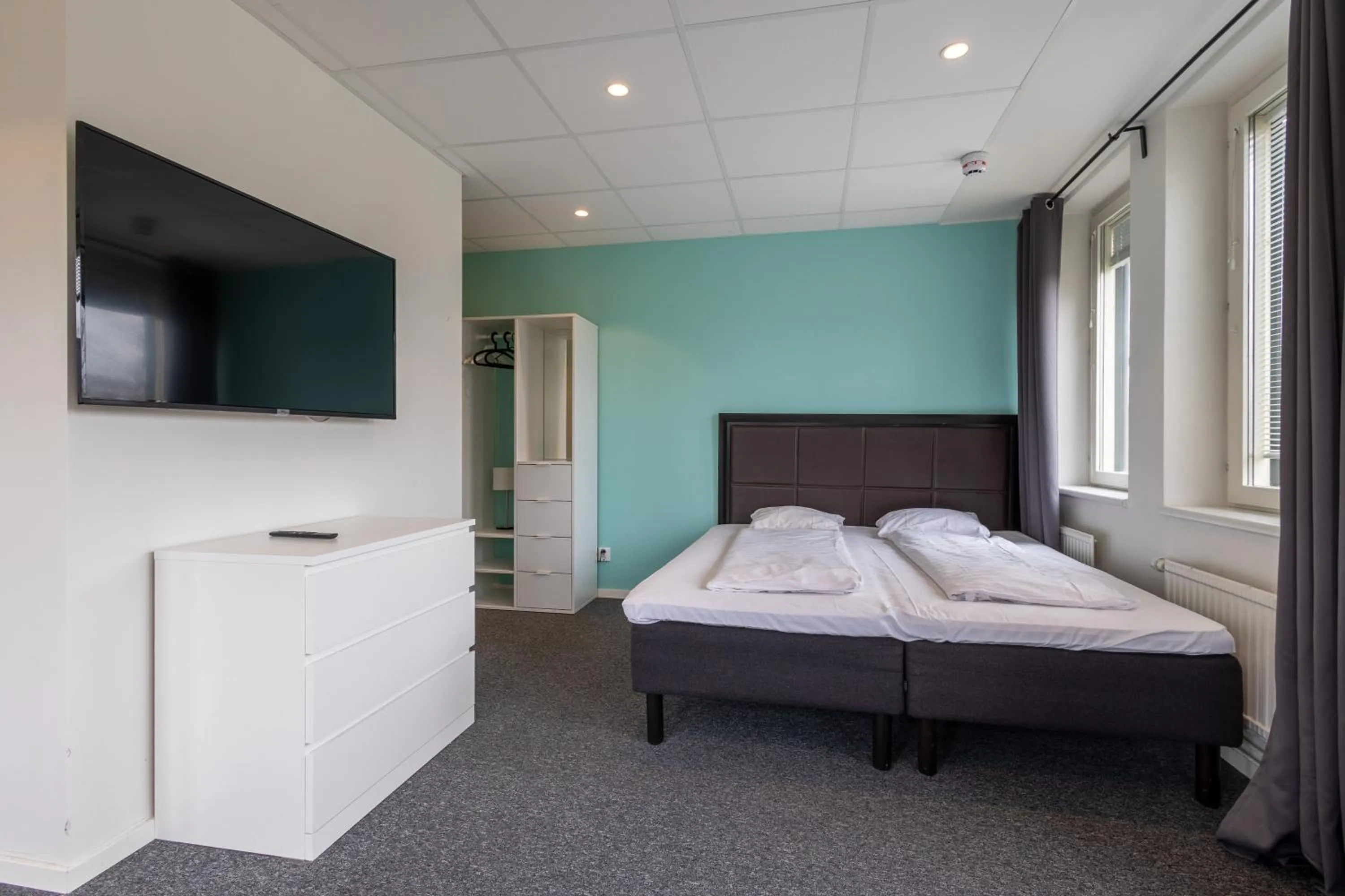 TV and multimedia in Stockholm Hotel Apartments Sollentuna