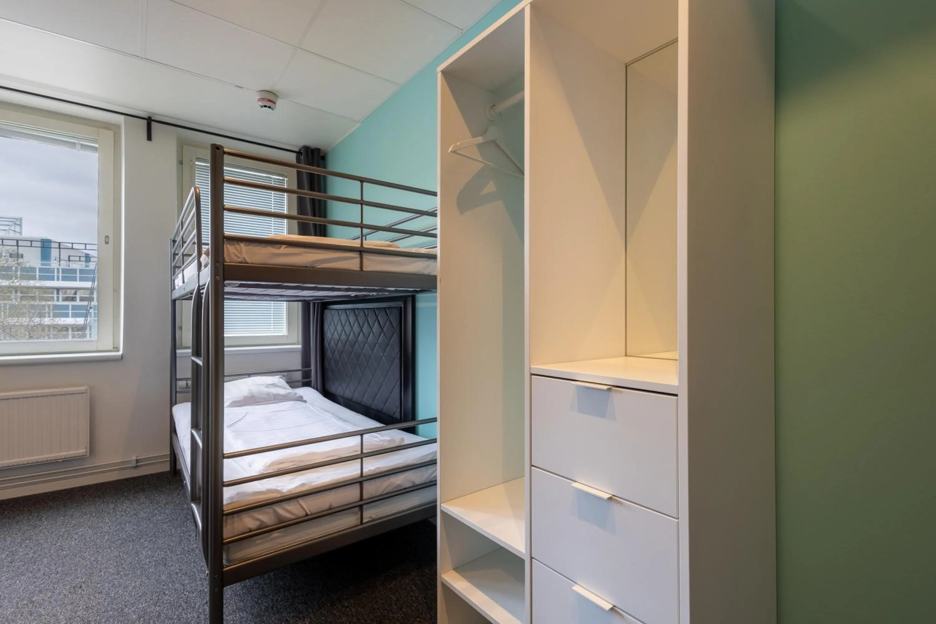 bunk bed in Stockholm Hotel Apartments Sollentuna
